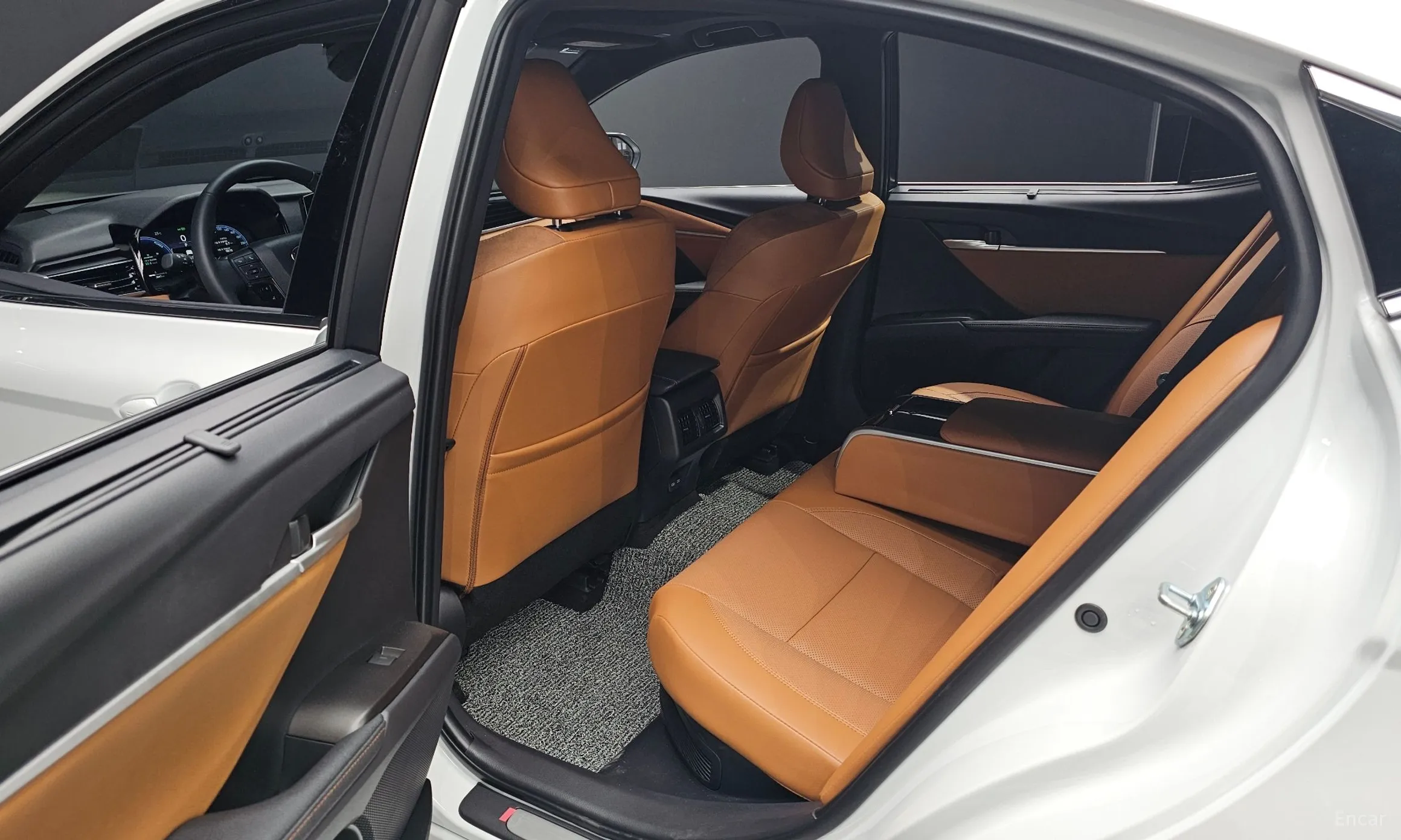 Toyota Camry (XV80) превью 12
