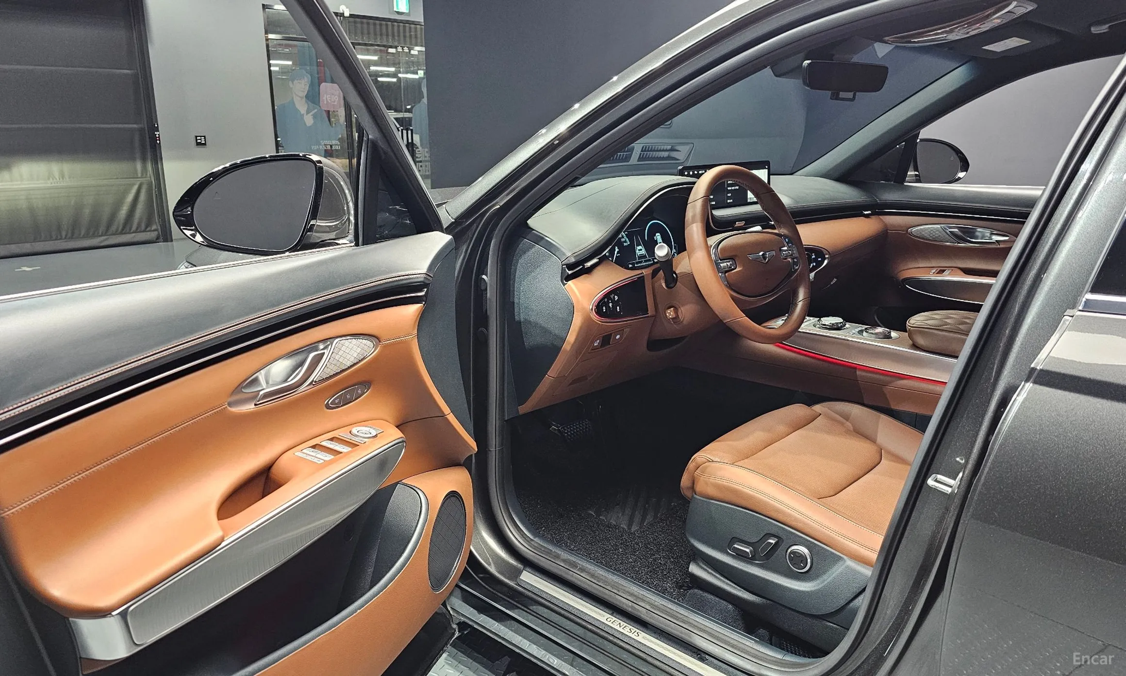 Genesis GV70 превью 10