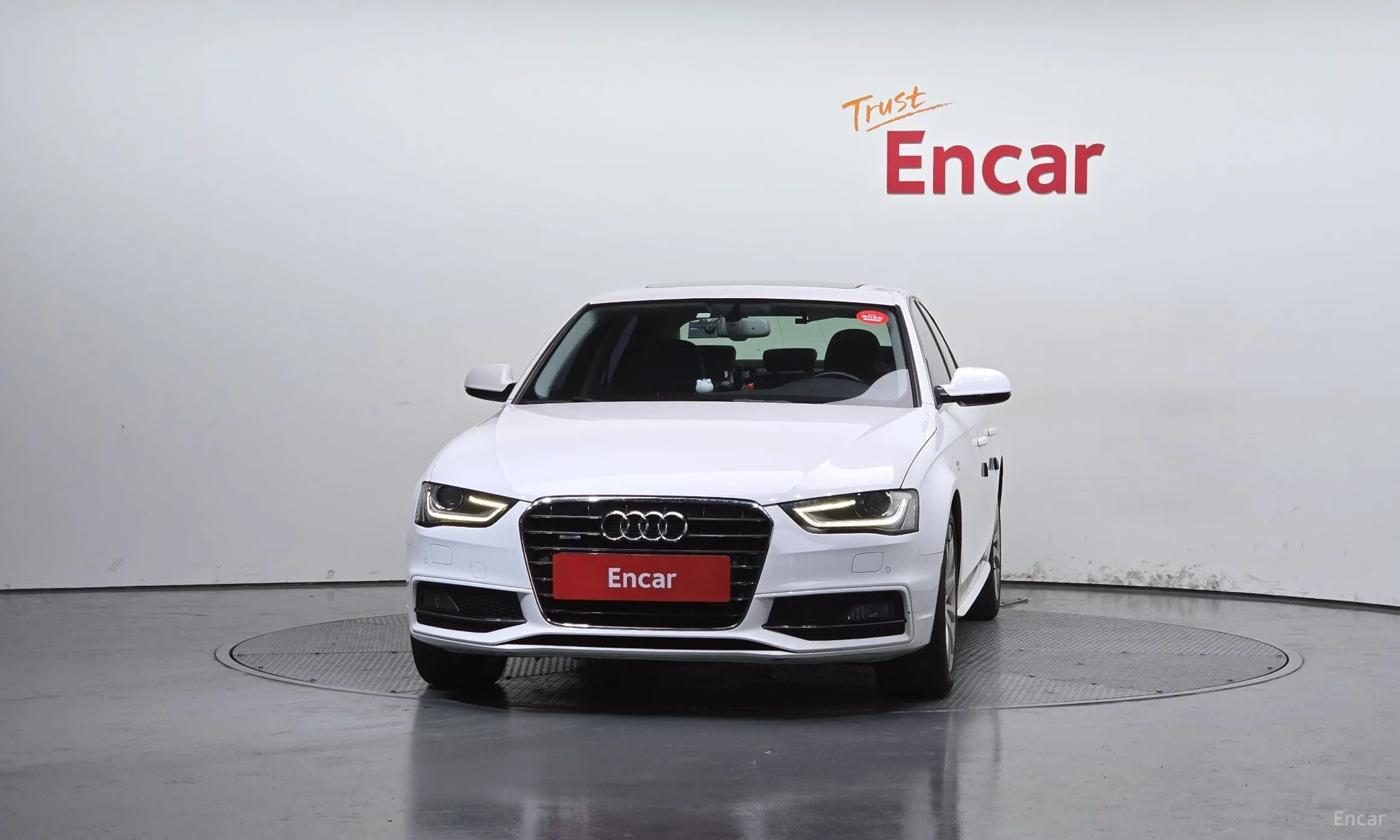 Audi New A4 превью 3