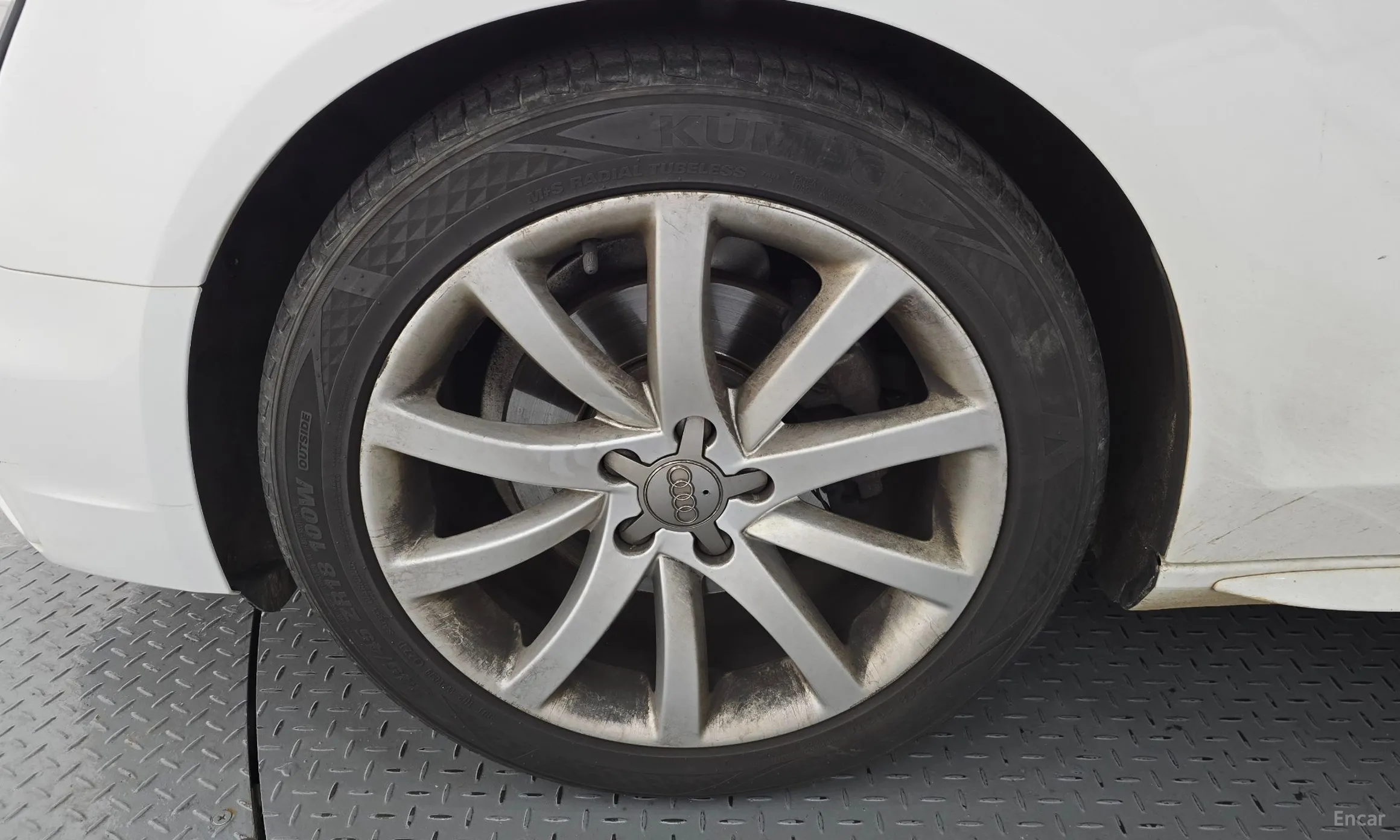 Audi New A4 превью 5