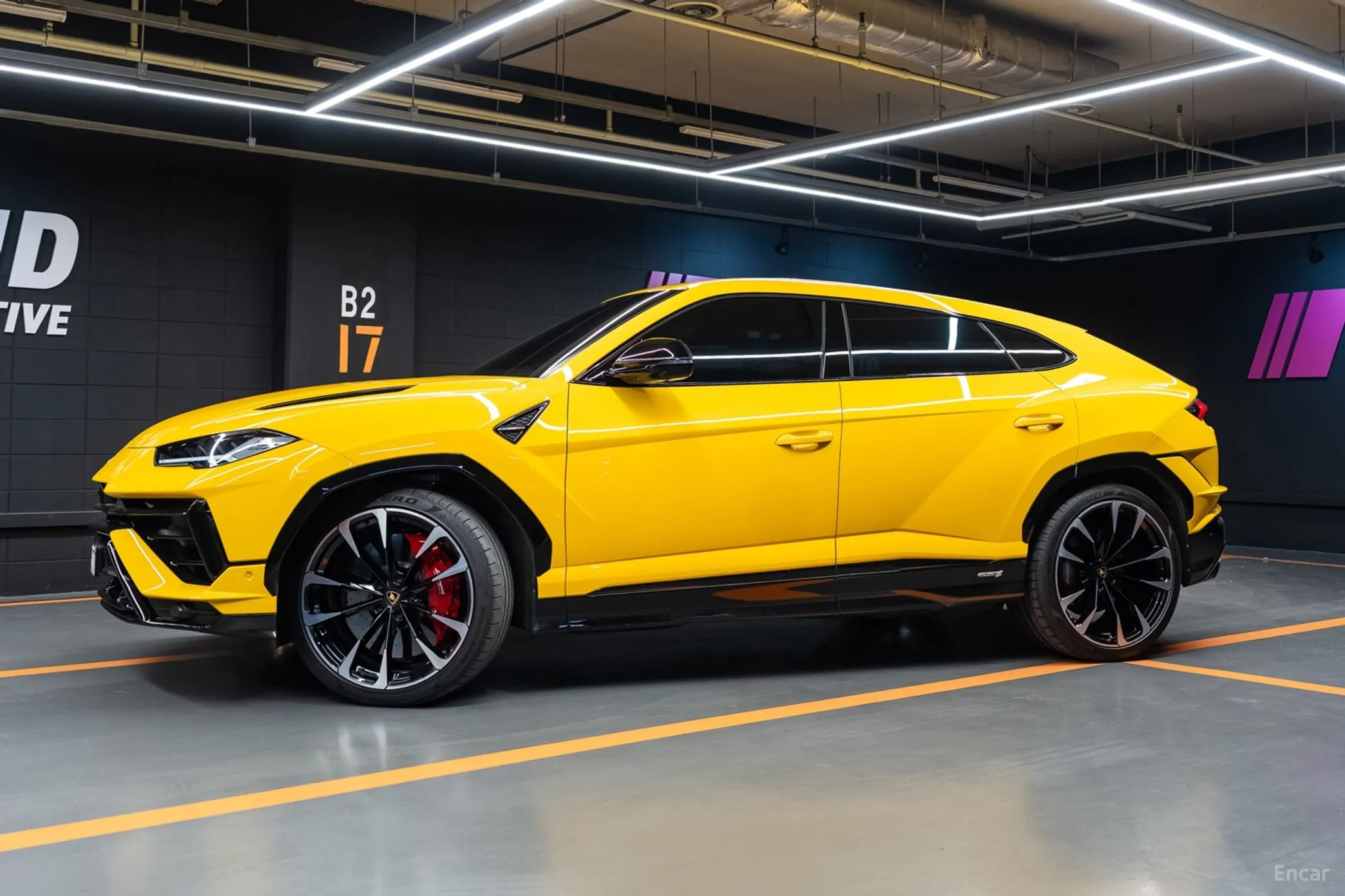 Lamborghini Urus превью 4