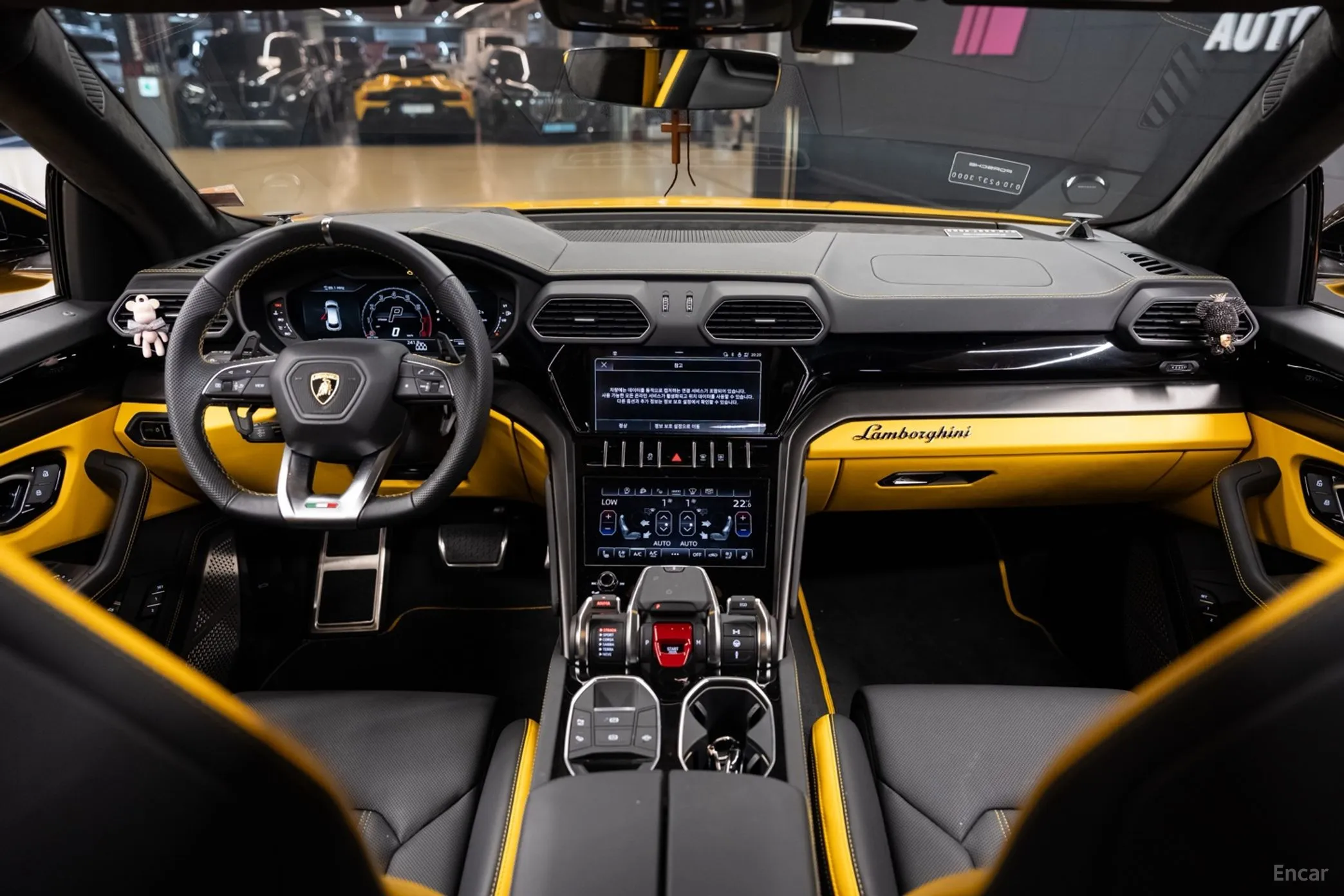 Lamborghini Urus превью 7