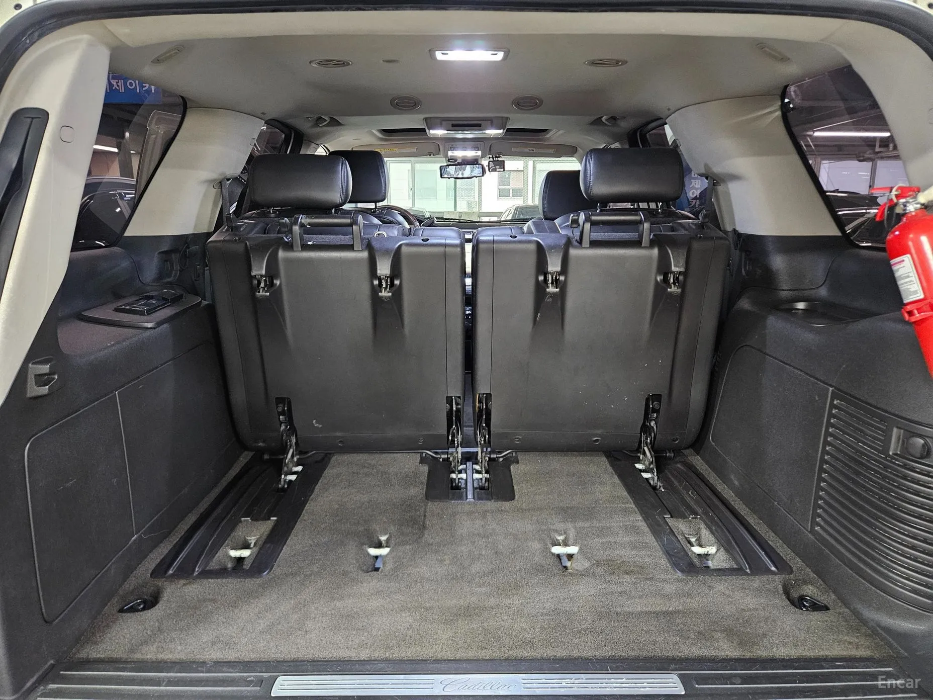 Cadillac Escalade превью 19