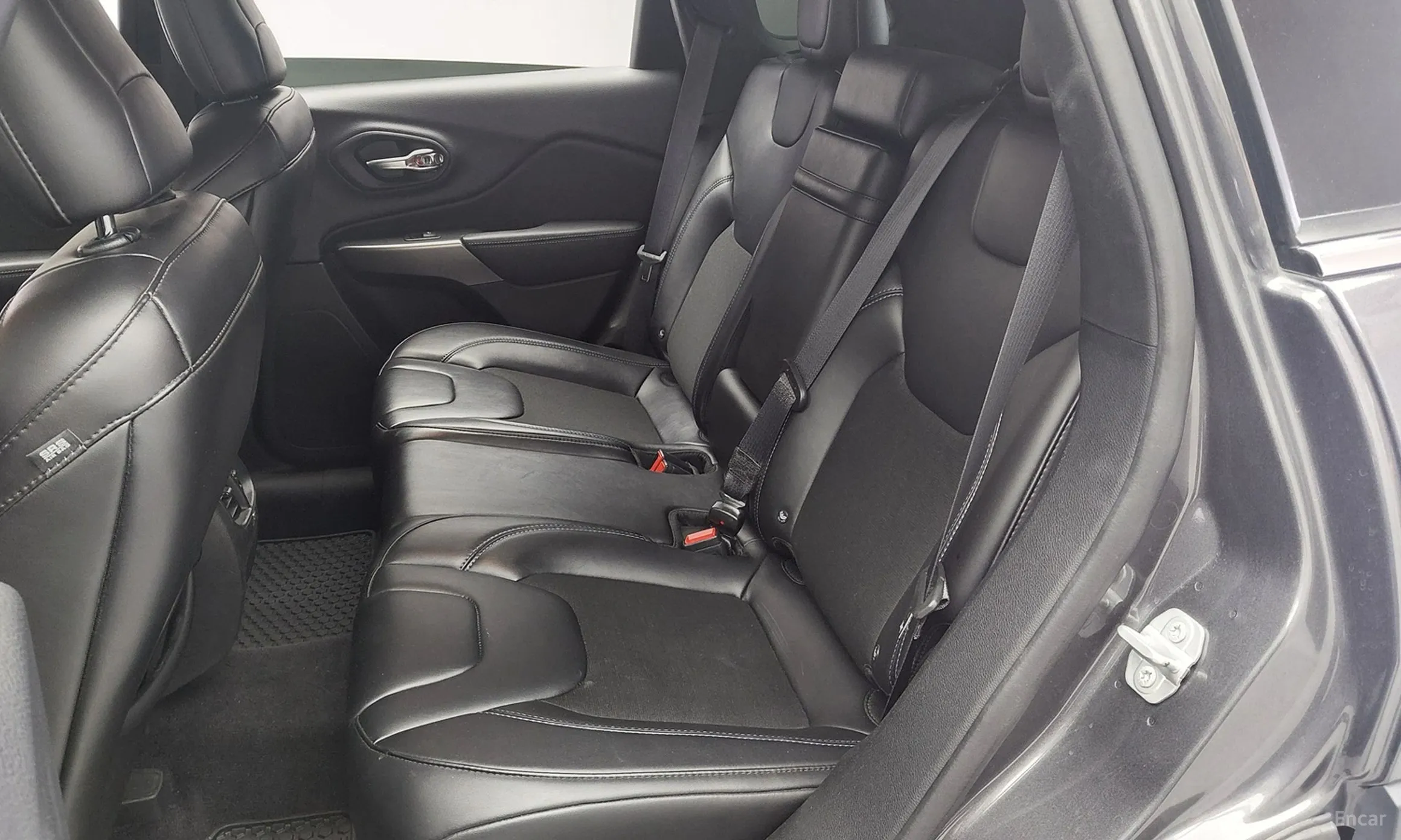 Jeep Cherokee (KL) превью 14