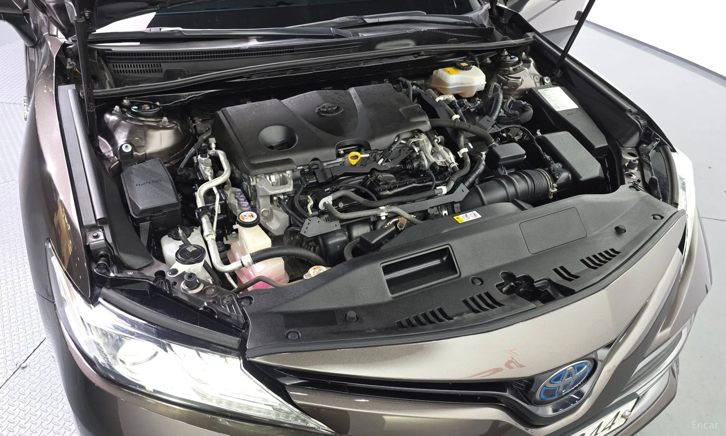 Toyota Camry (XV70) превью 6