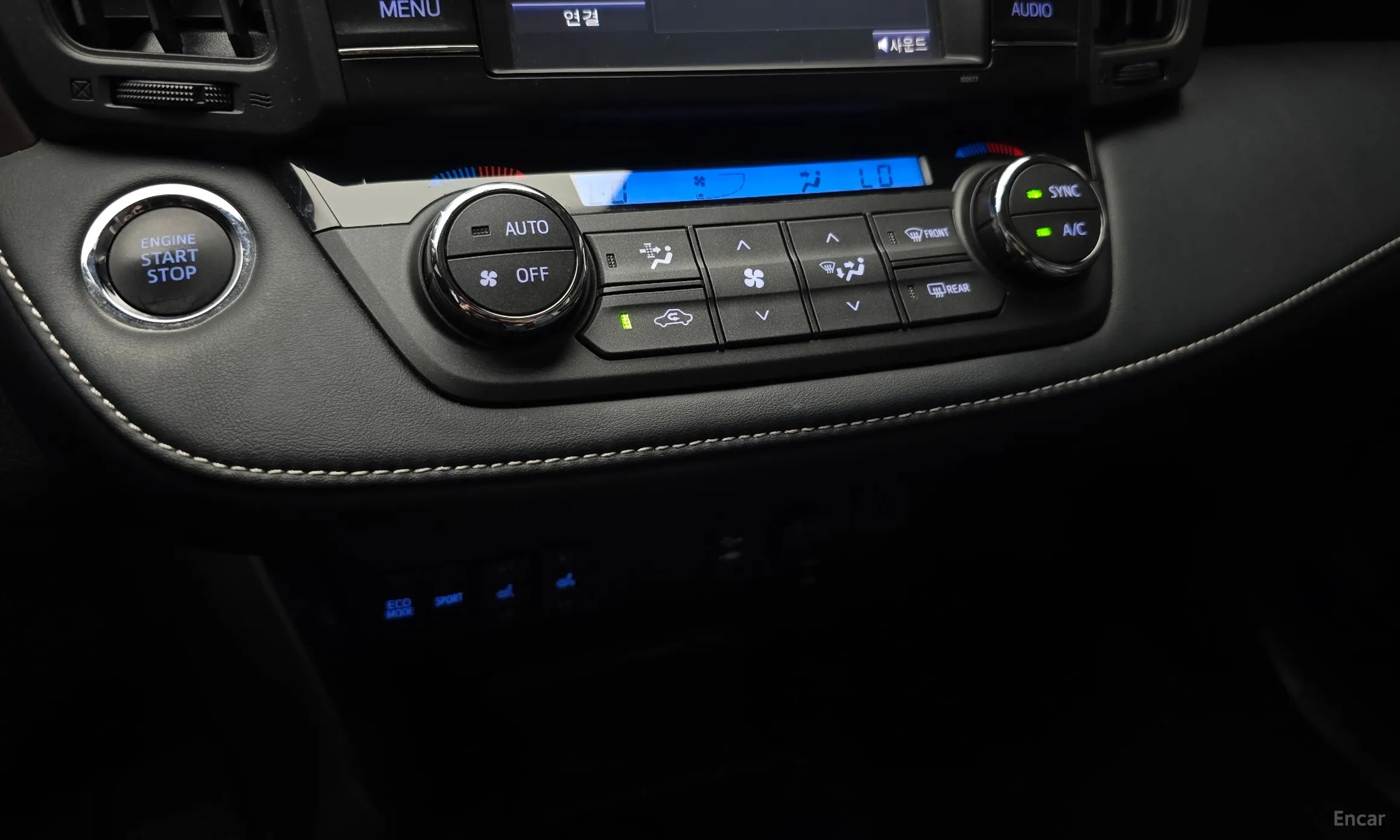 Toyota RAV4 превью 17