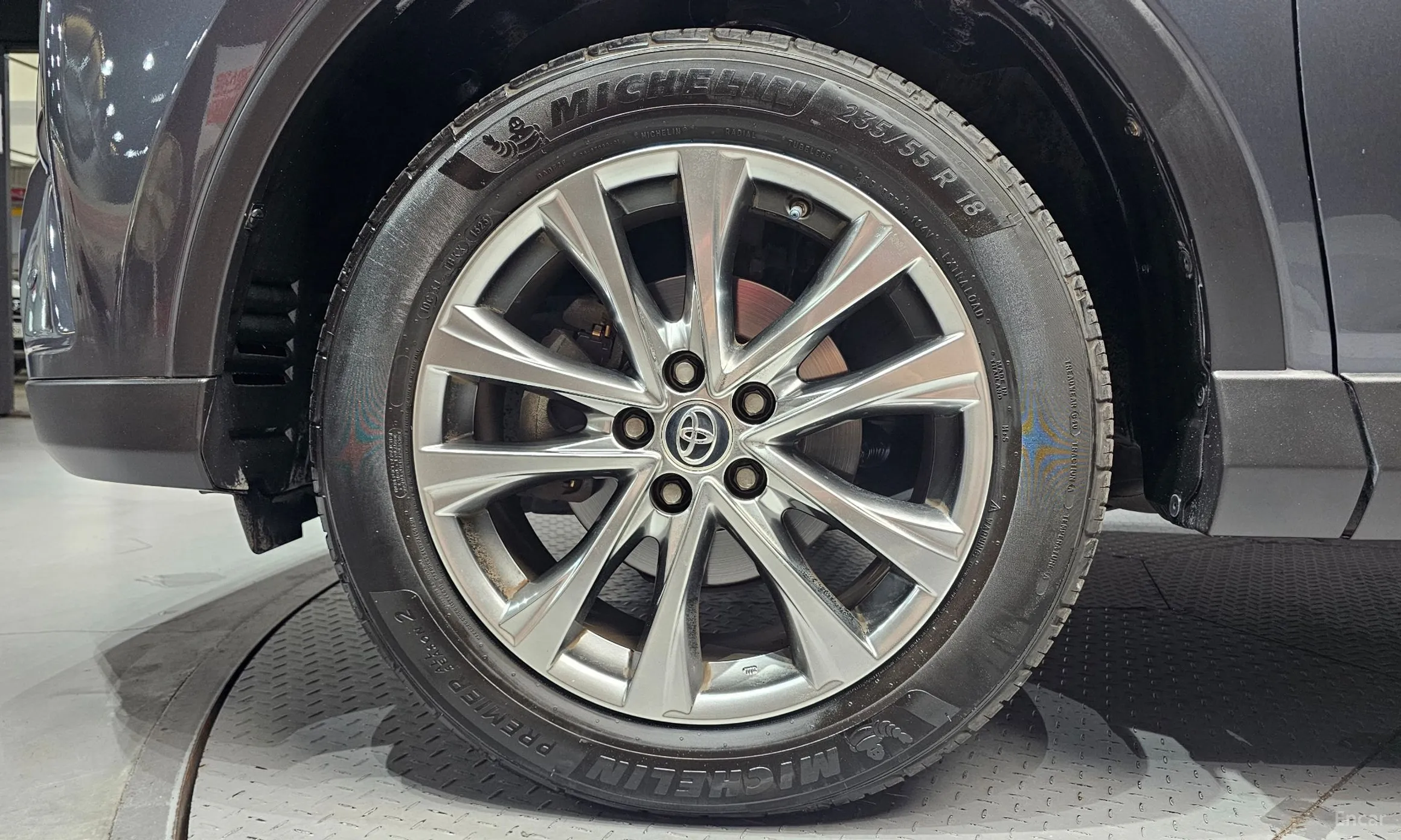 Toyota RAV4 превью 5