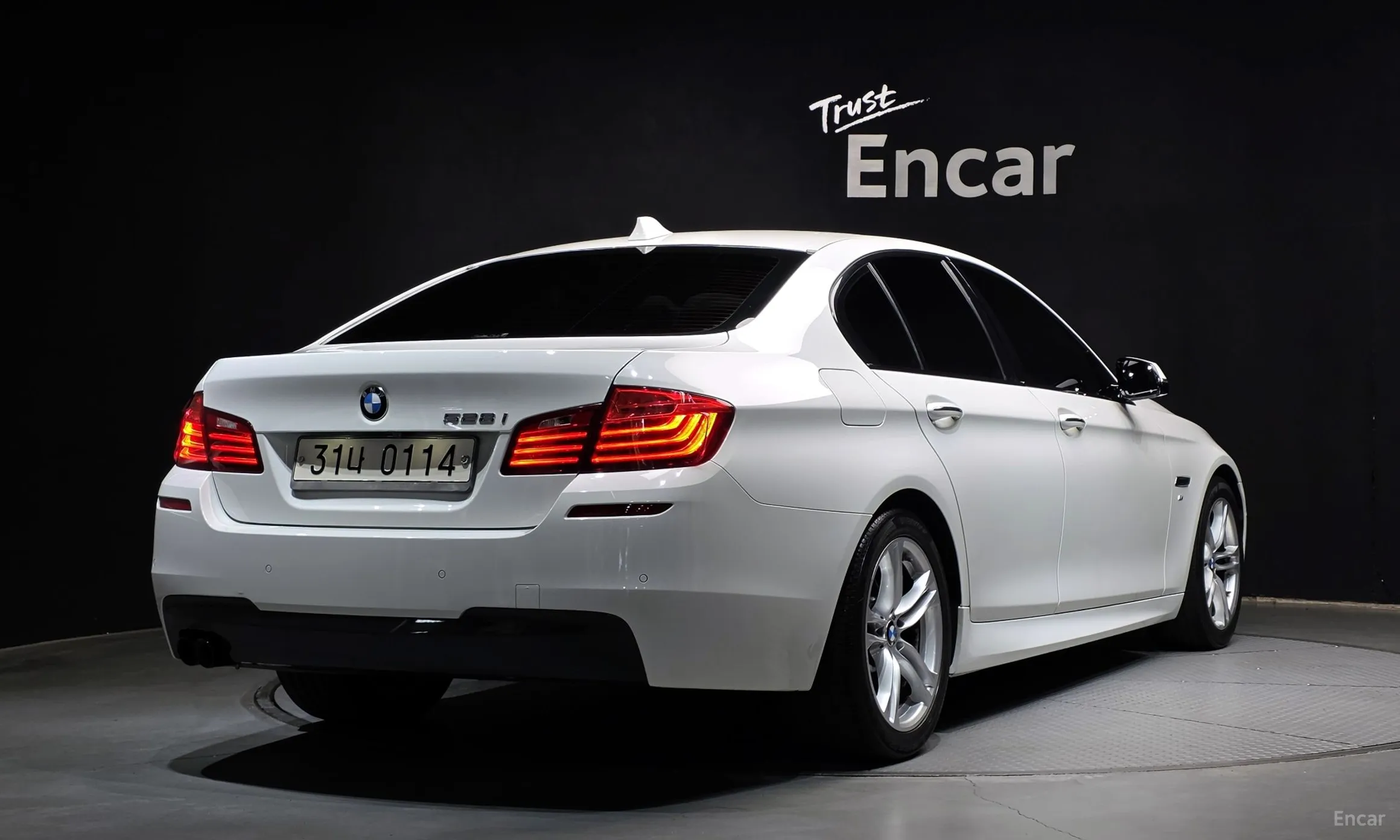 BMW 5 Series (F10)