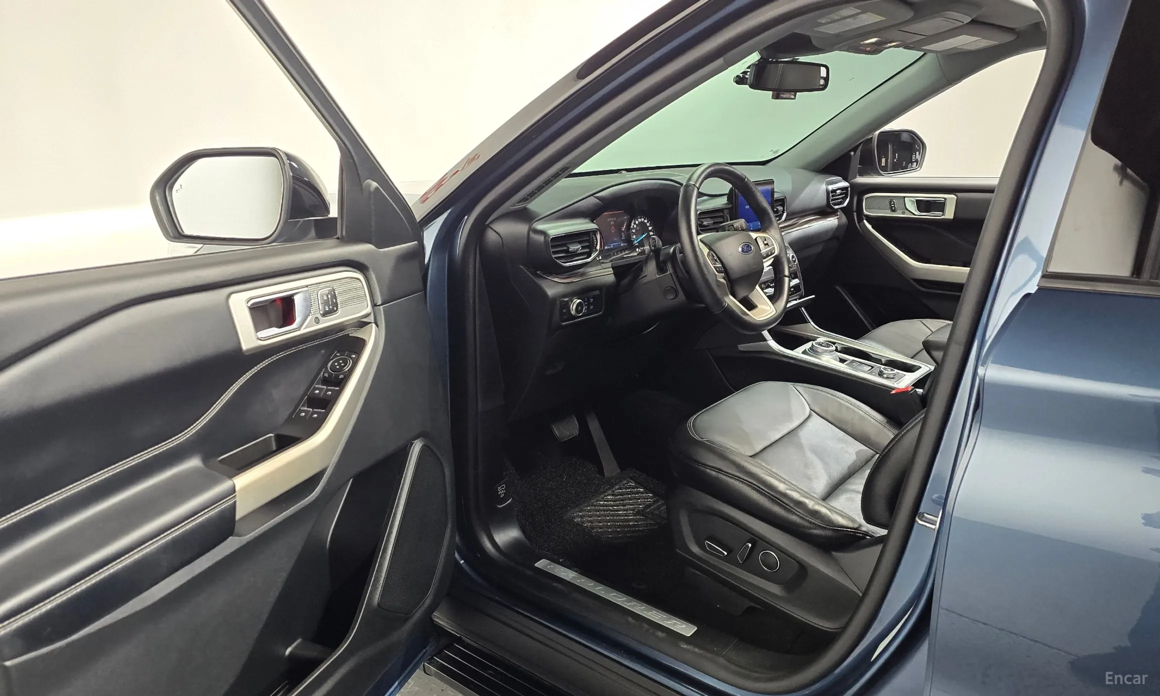 Ford Explorer 6th Generation превью 10
