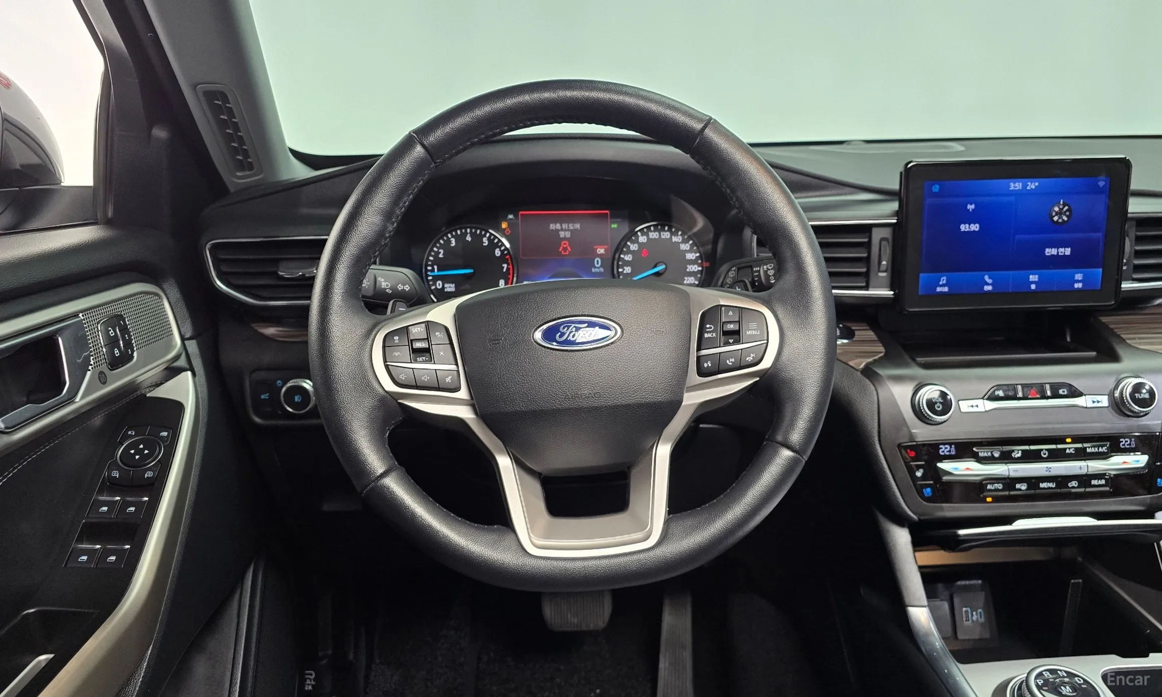 Ford Explorer 6th Generation превью 14
