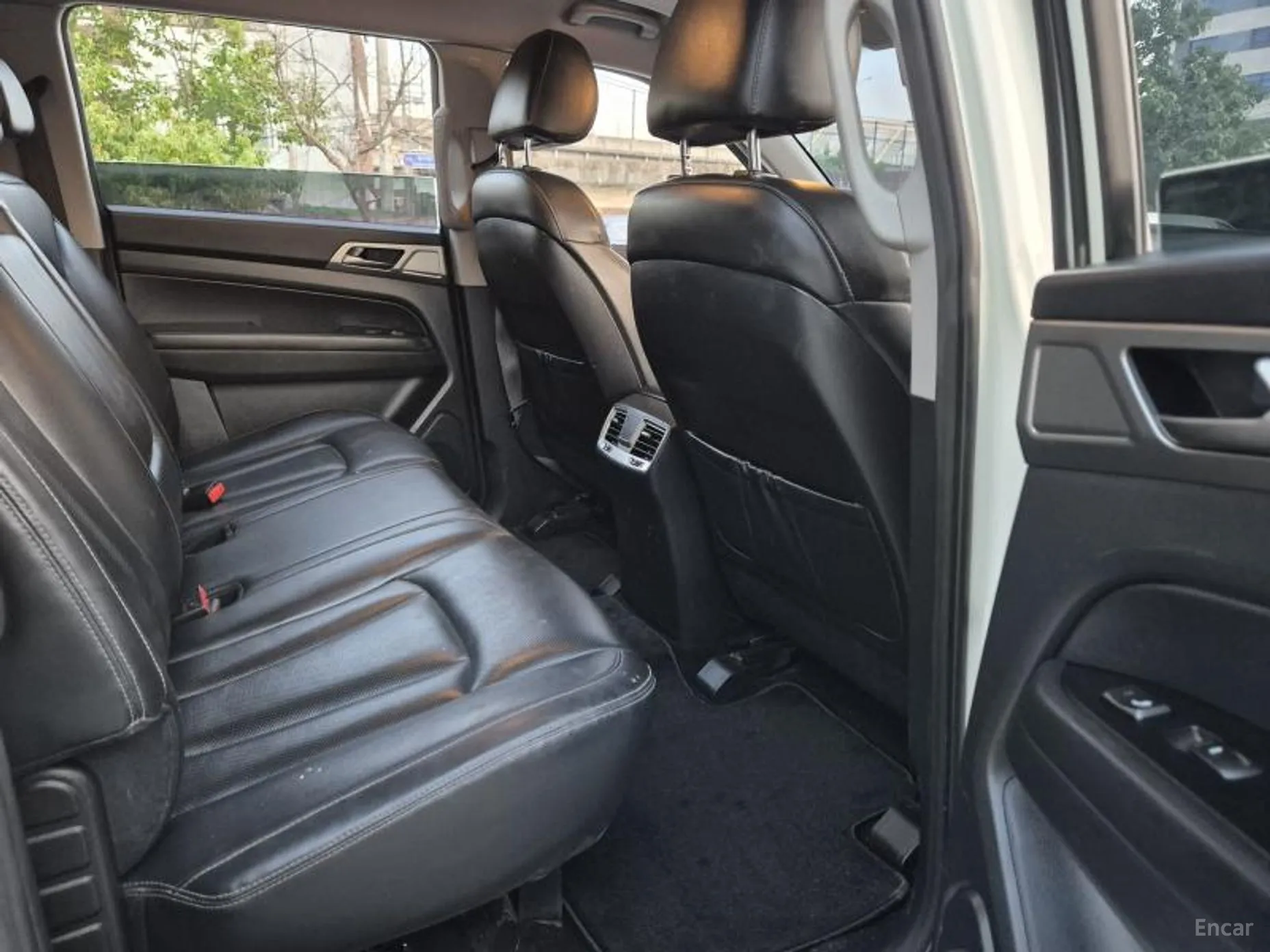 KG Mobility (SsangYong) Rexton Sports превью 15
