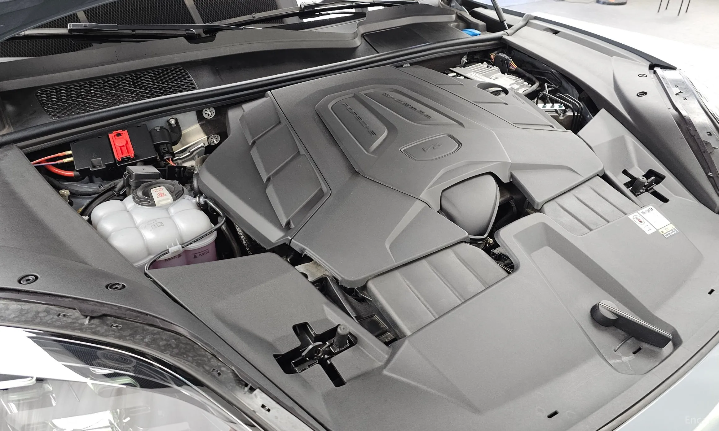 Porsche Cayenne (PO536) превью 6