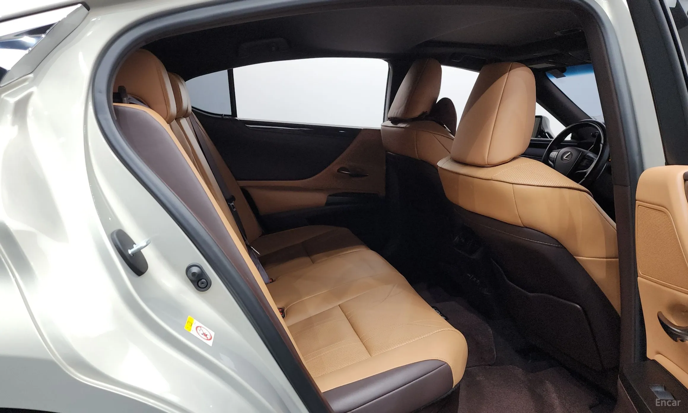 Lexus ES300h 7th Generation превью 11