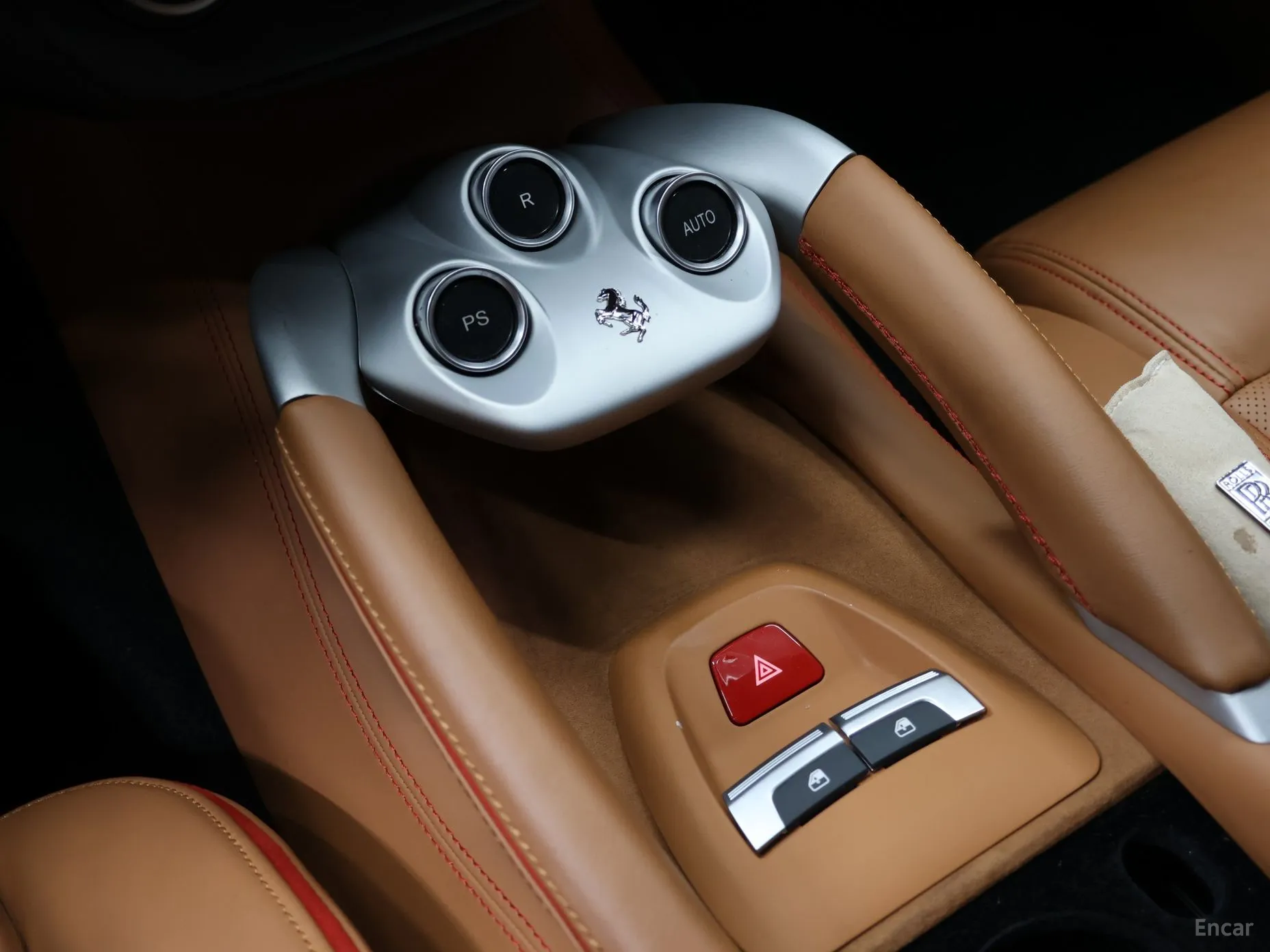 Ferrari FF превью 17