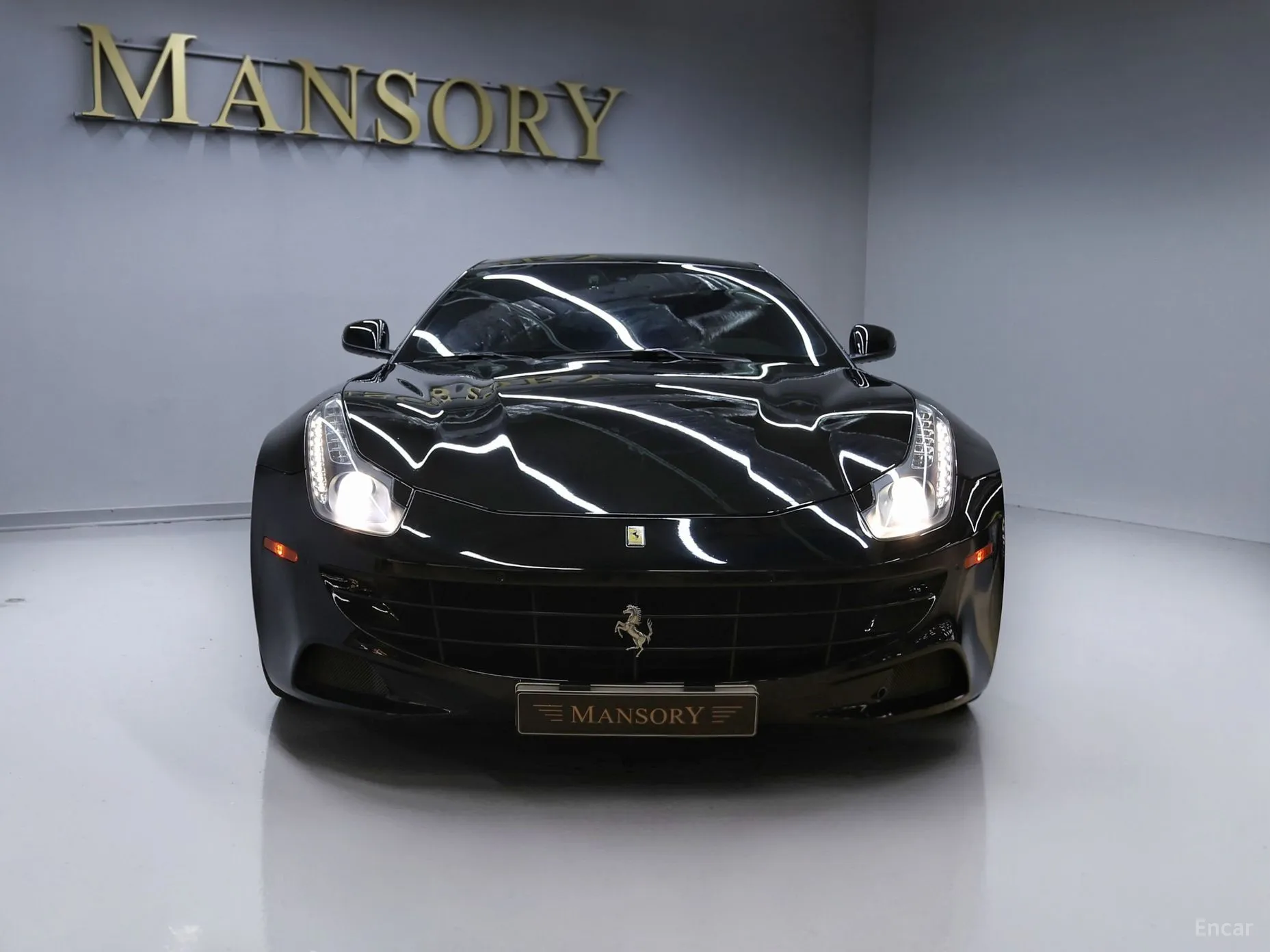 Ferrari FF превью 3