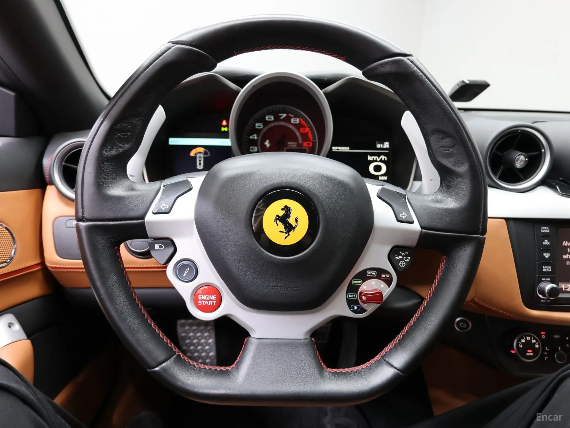 Ferrari FF превью 9