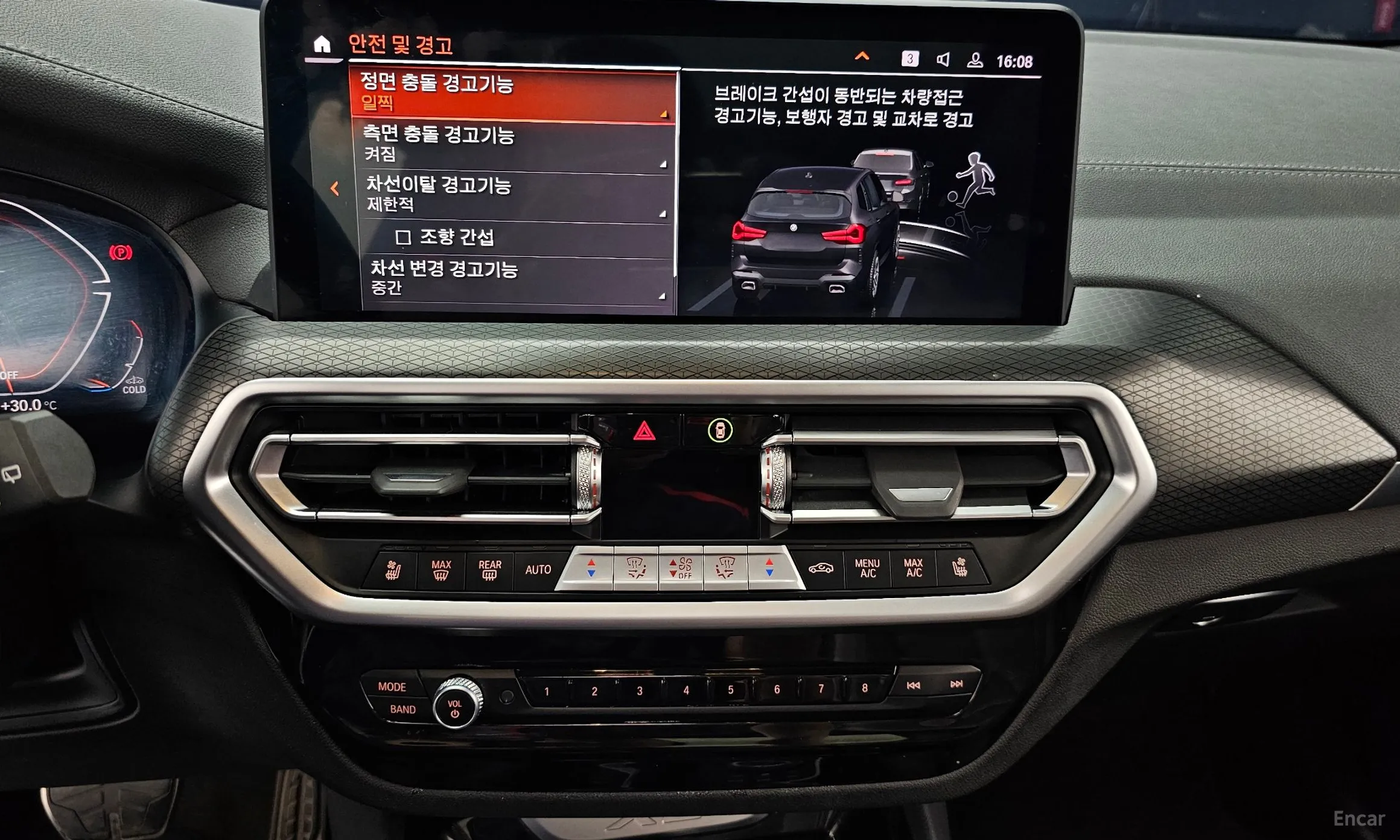 BMW X3 (G01) превью 14