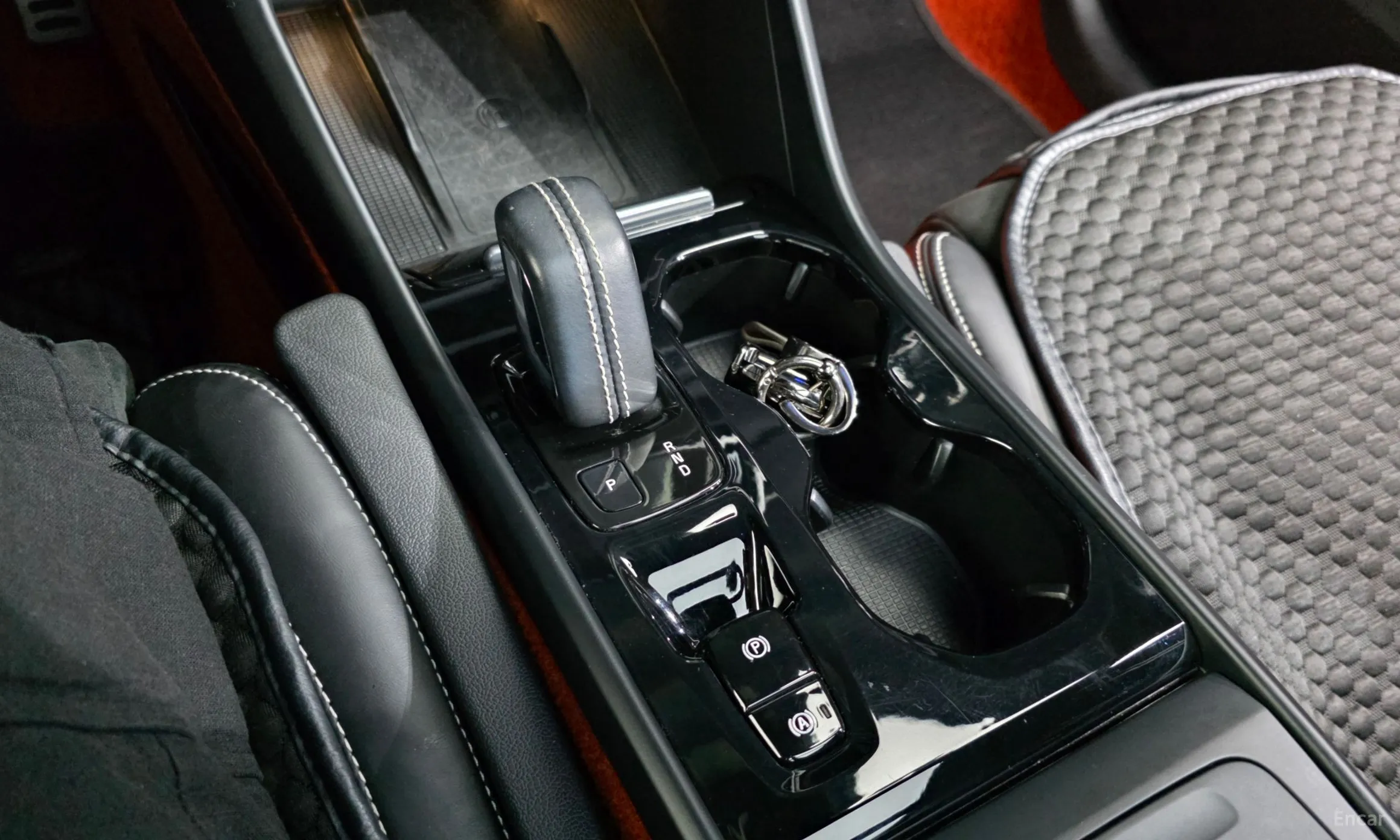 Volvo XC40 превью 9