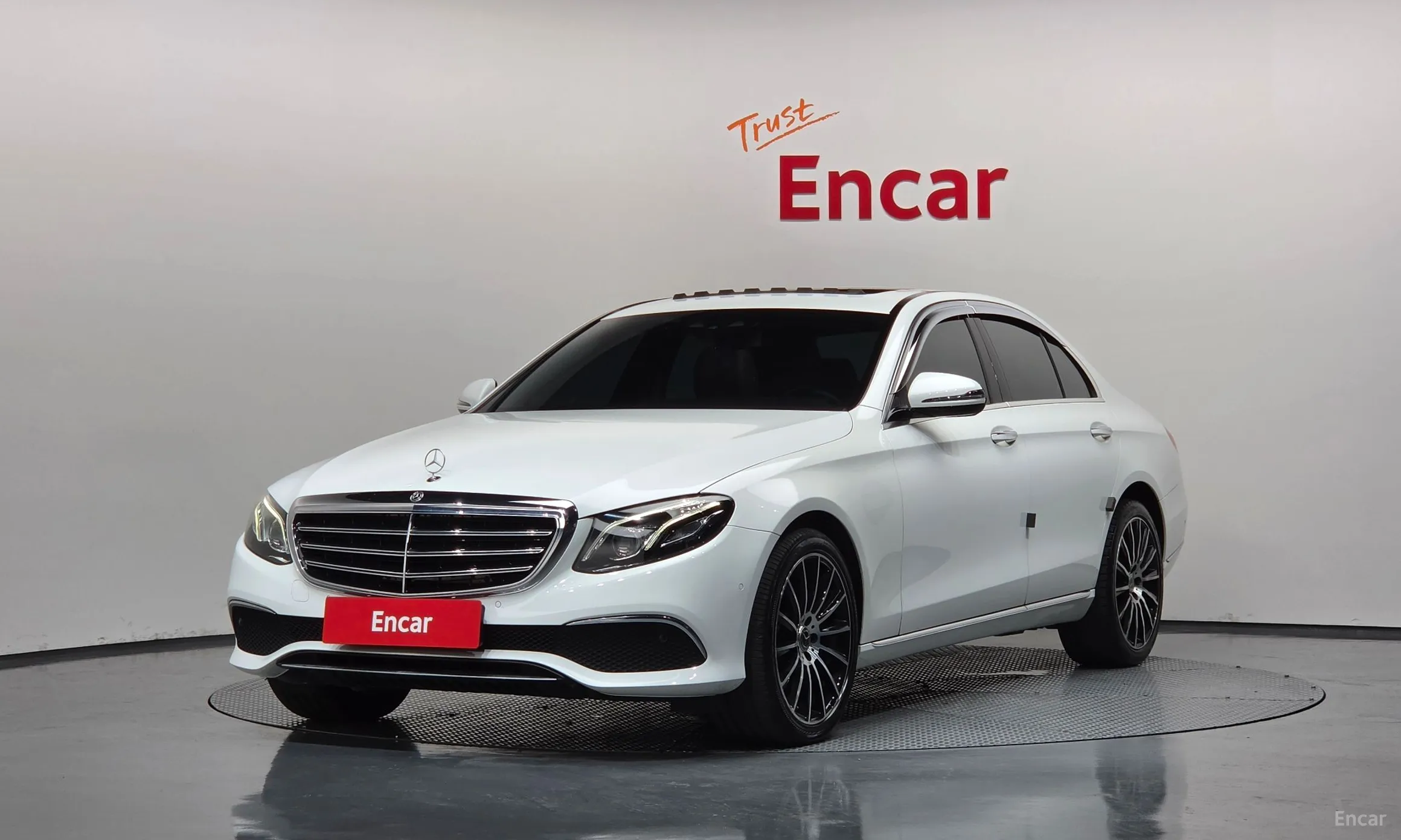 Mercedes Benz E-Class W213