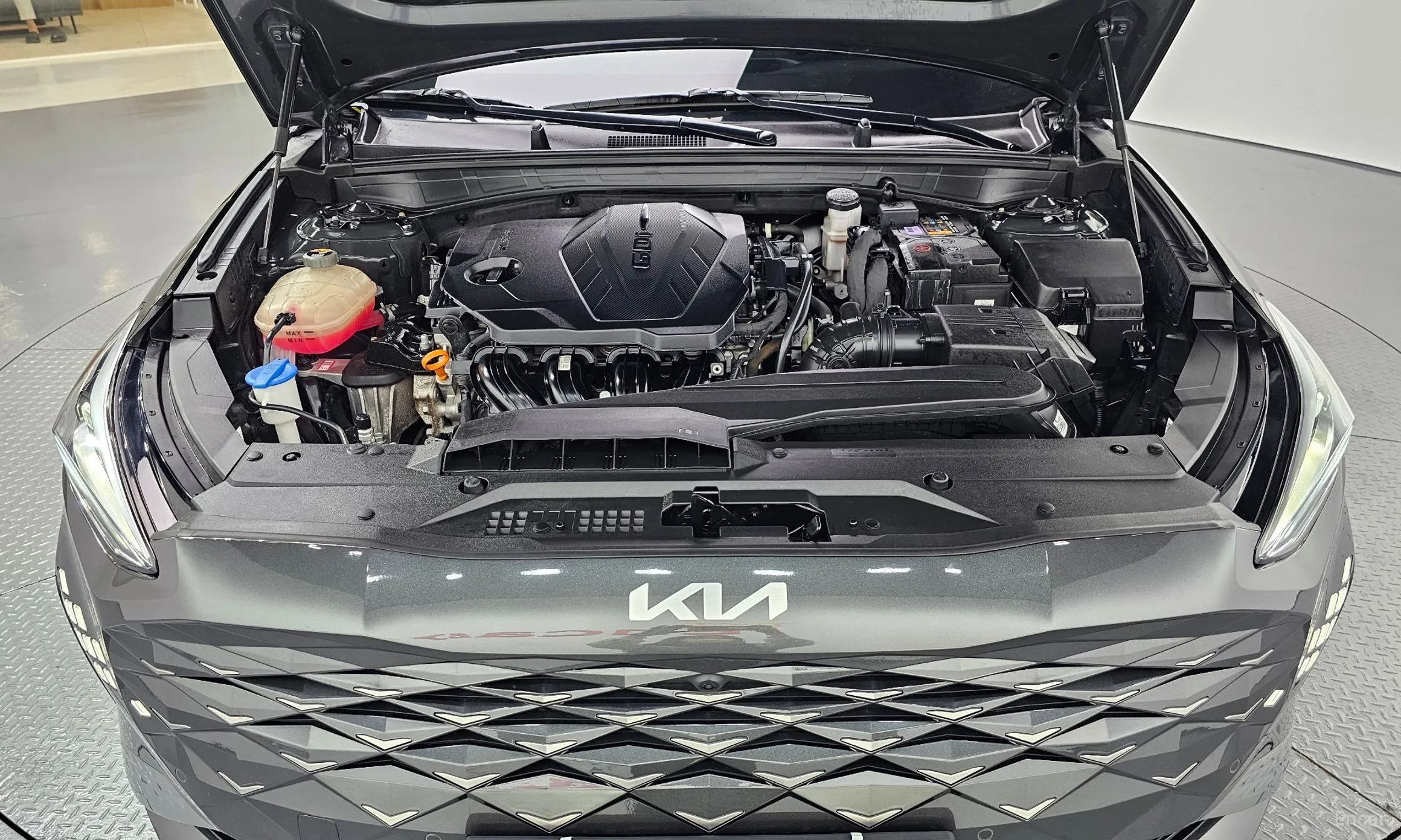 Kia K8 превью 6