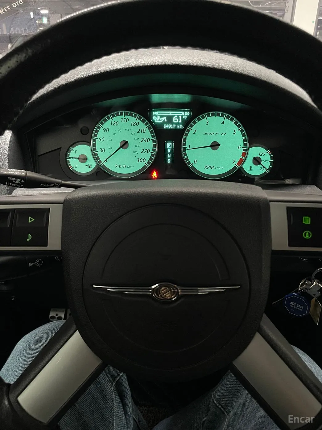 Chrysler 300C превью 8