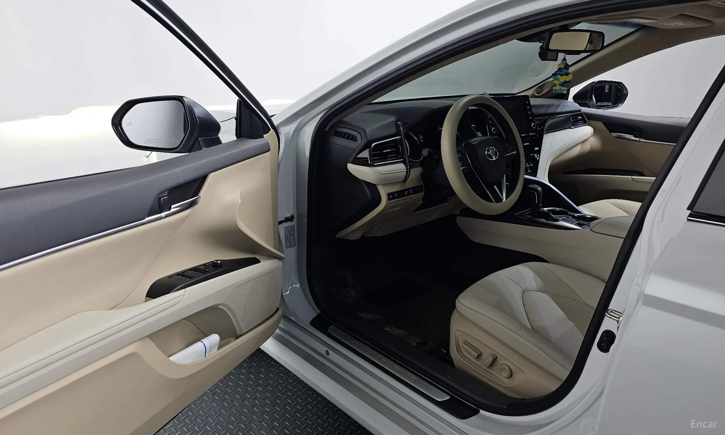Toyota Camry (XV70) превью 10