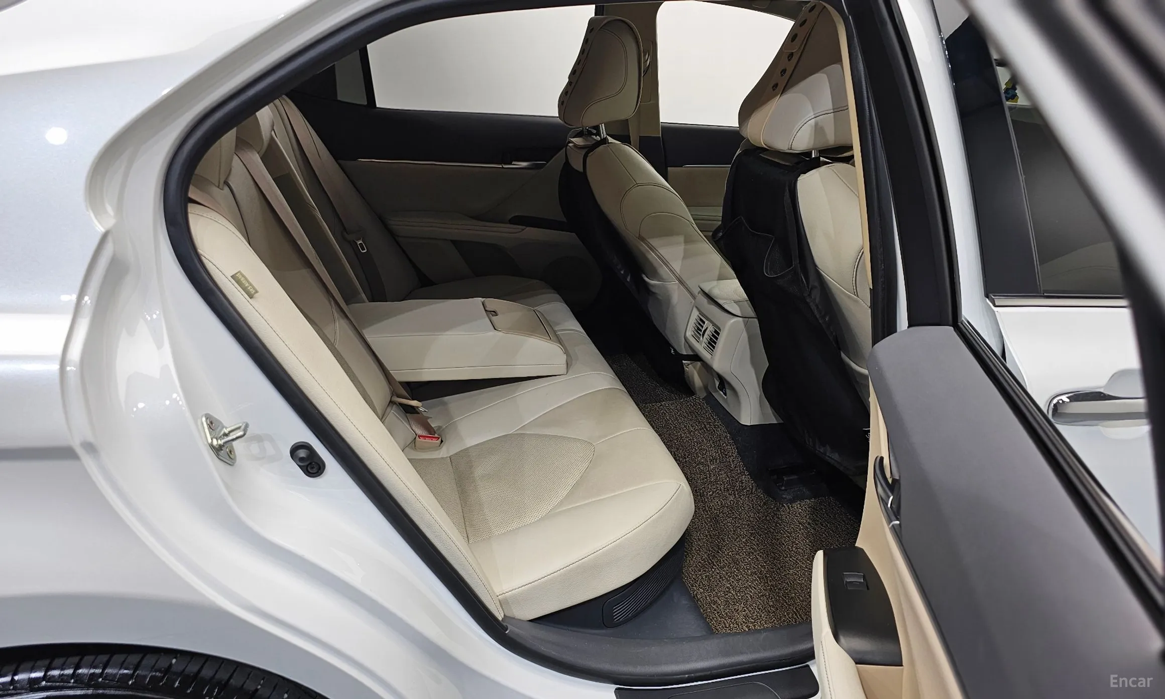 Toyota Camry (XV70) превью 11