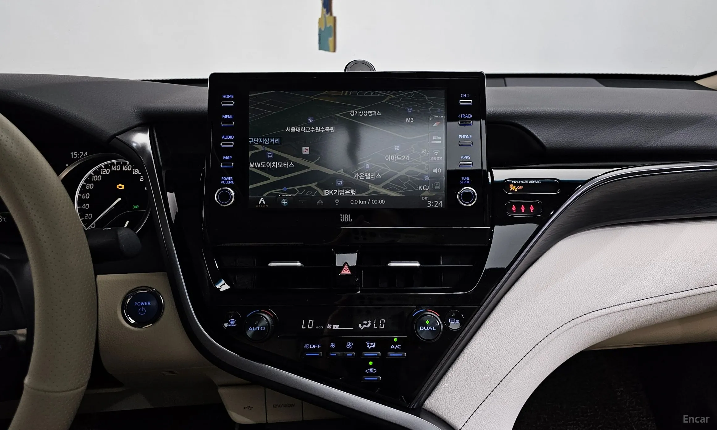 Toyota Camry (XV70) превью 12