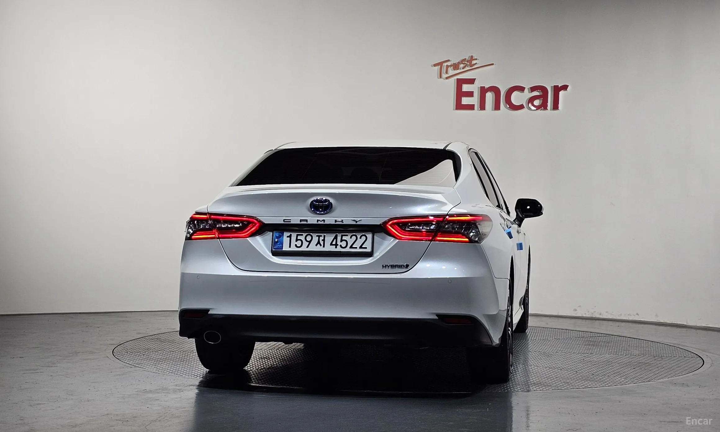 Toyota Camry (XV70) превью 4