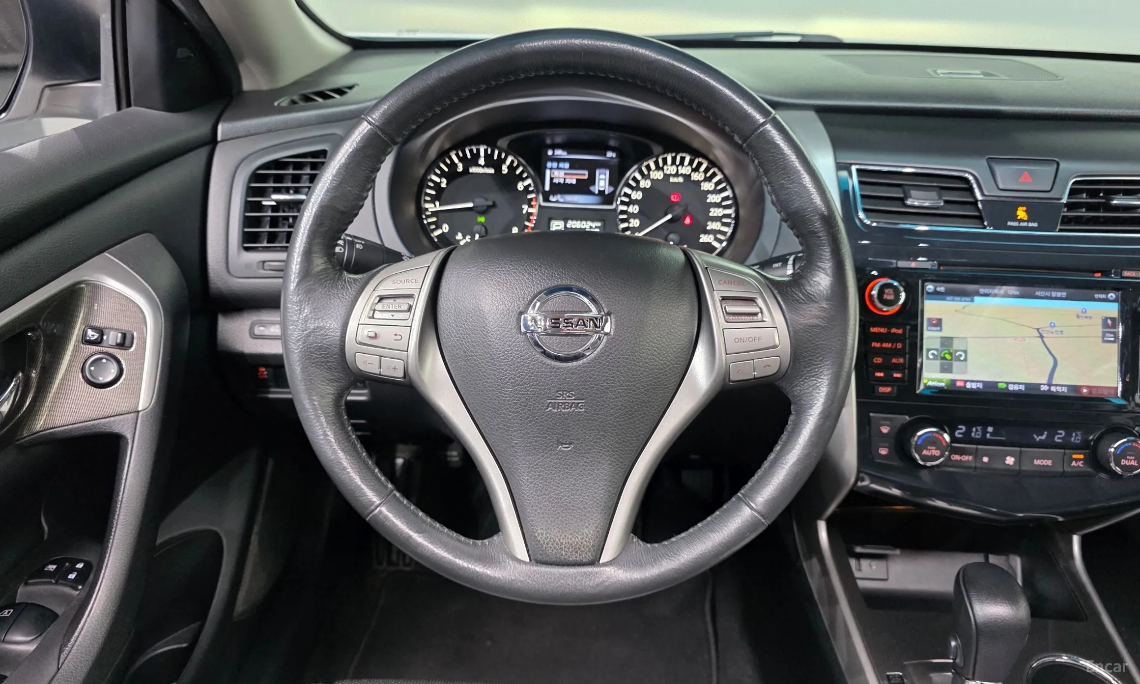 Nissan Altima превью 13