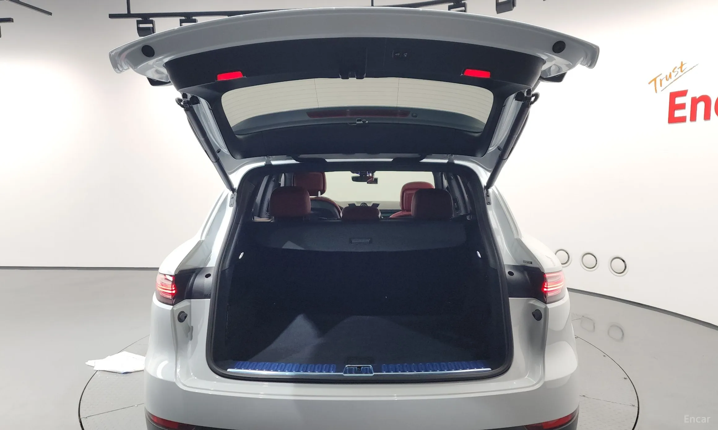 Porsche Cayenne (PO536) превью 20
