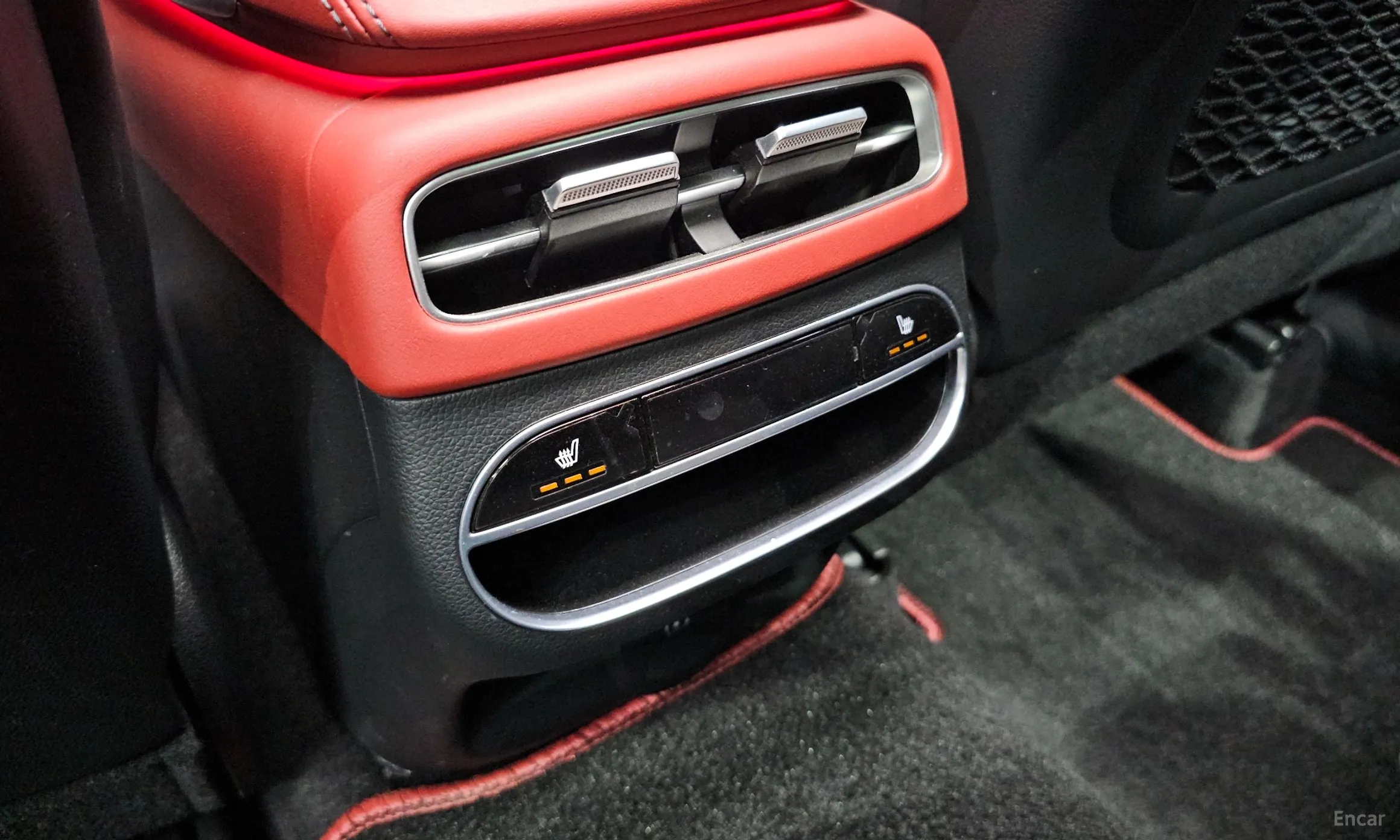 Genesis GV70 превью 18