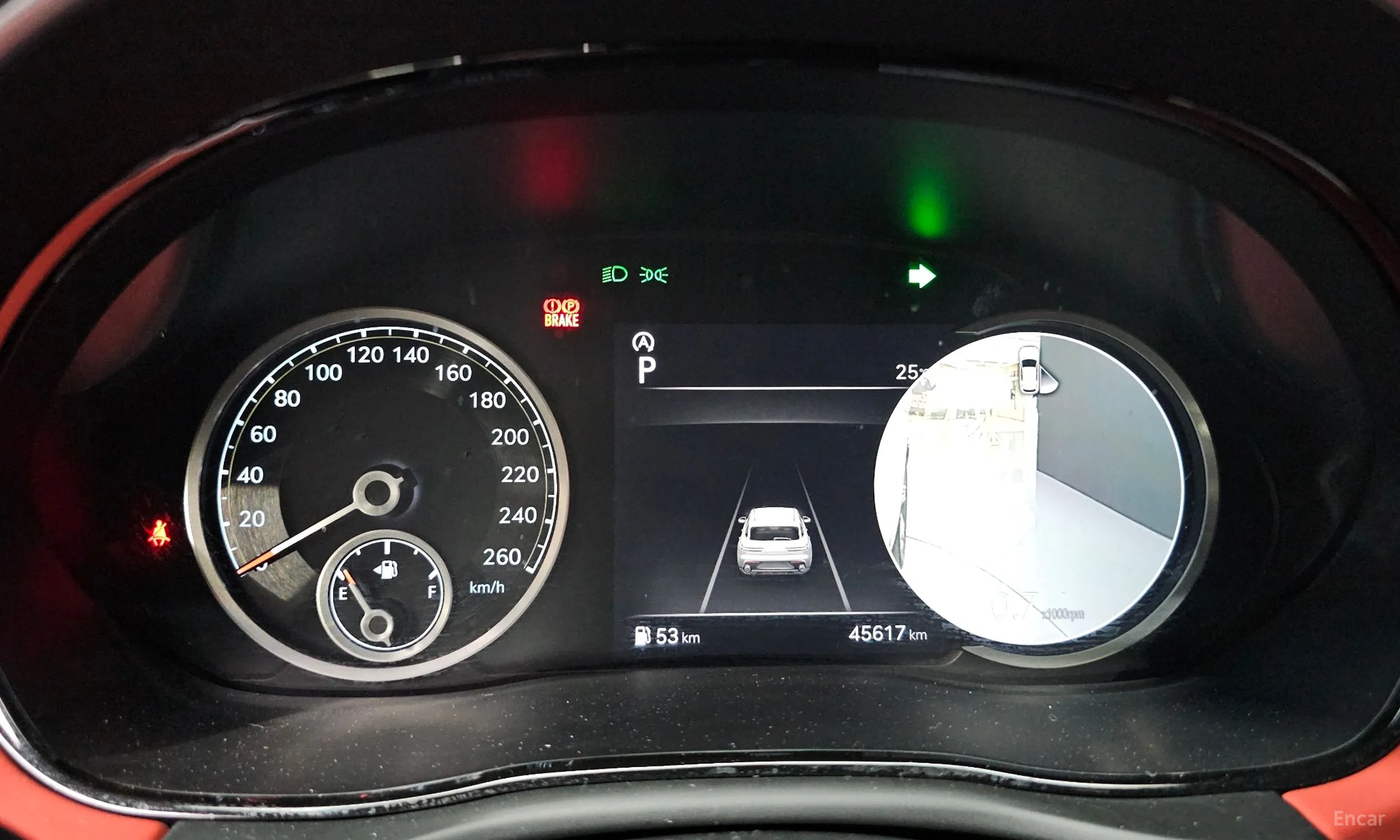 Genesis GV70 превью 8