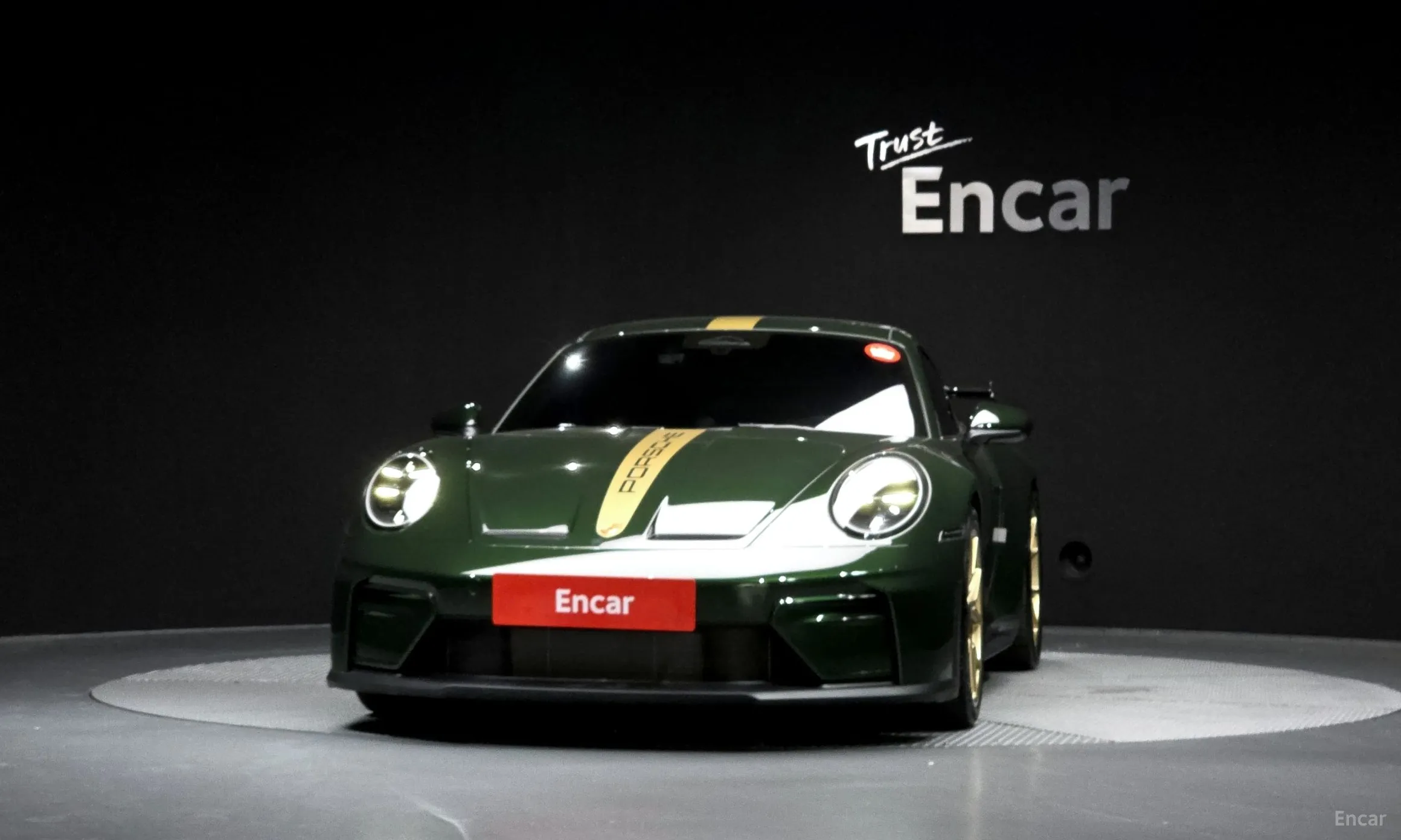 Porsche 911 (992) превью 3