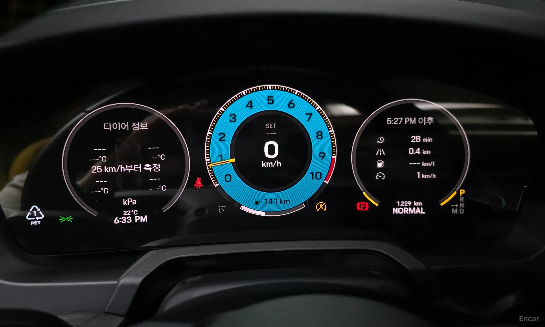 Porsche 911 (992) превью 8