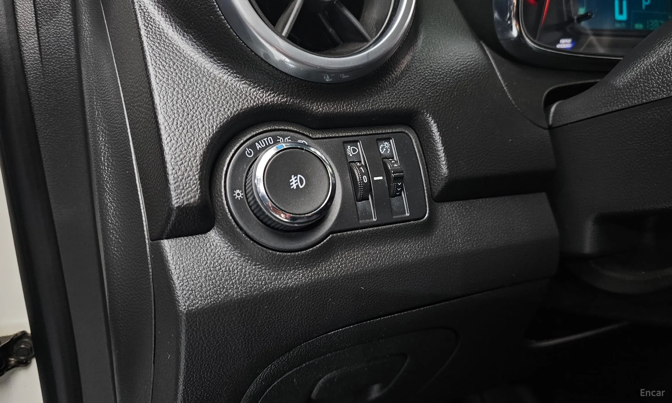 Chevrolet (GM Daewoo) Trax превью 16