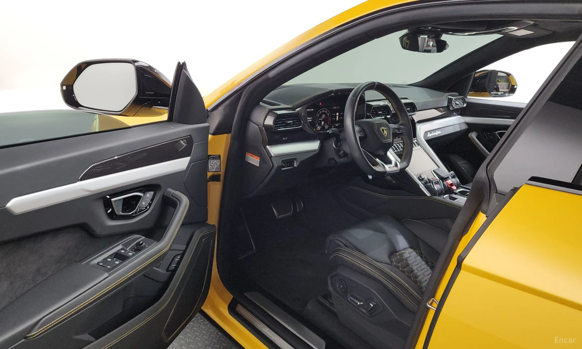 Lamborghini Urus превью 10