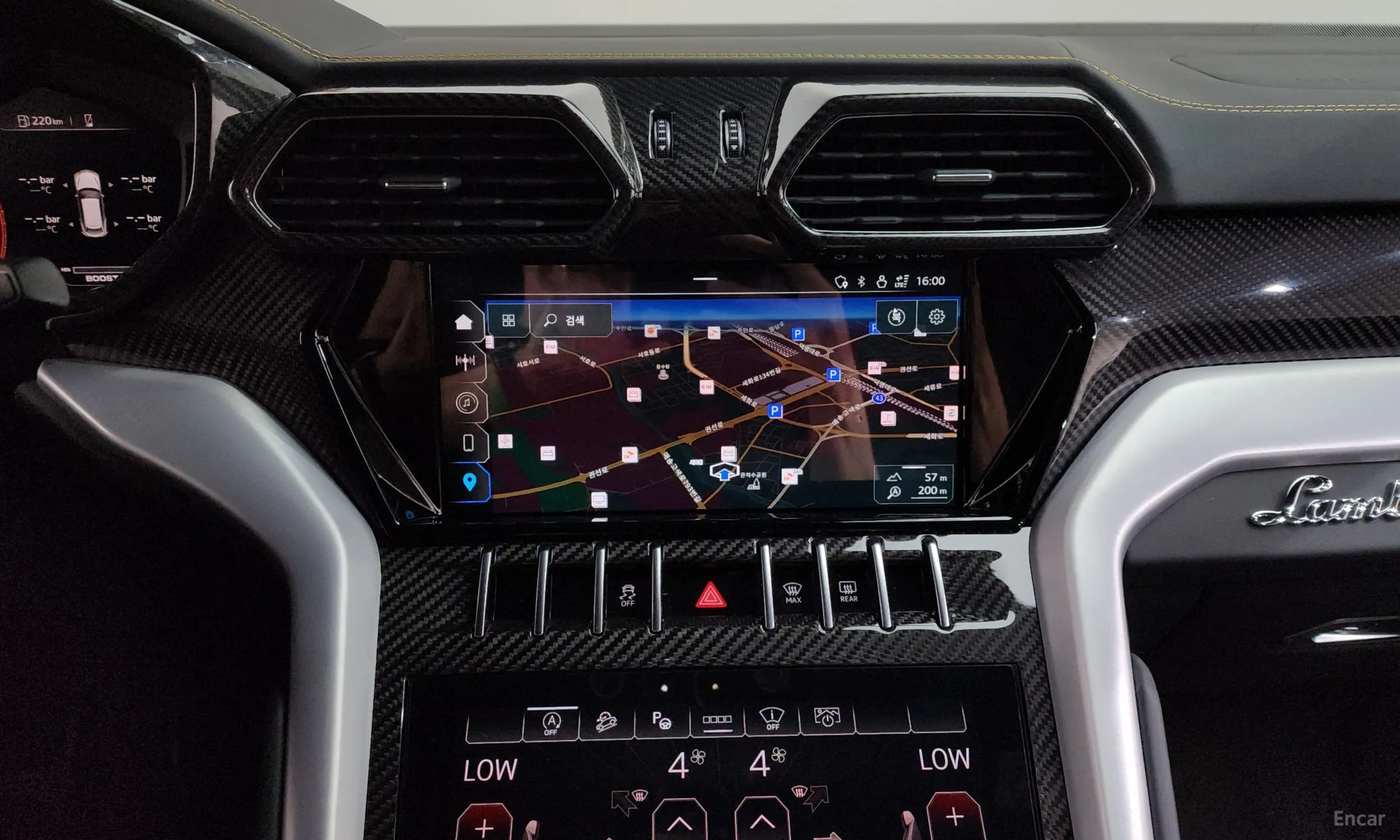 Lamborghini Urus превью 12