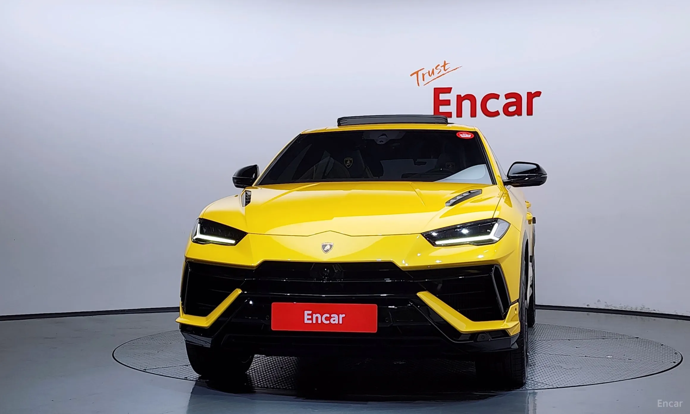 Lamborghini Urus превью 3