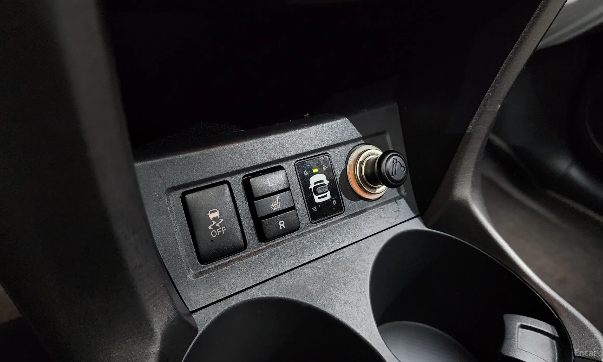 Toyota RAV4 превью 19