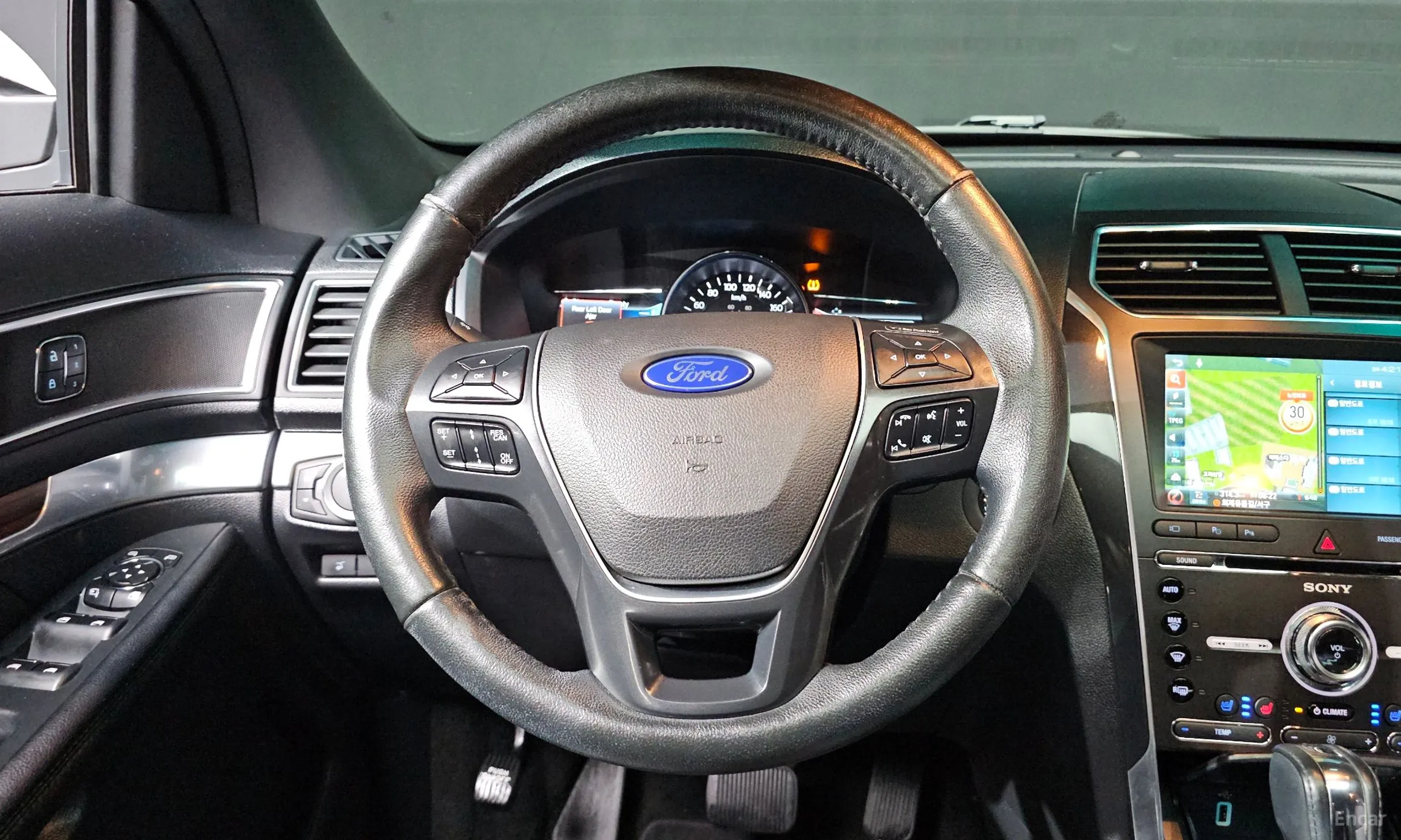 Ford Explorer превью 11