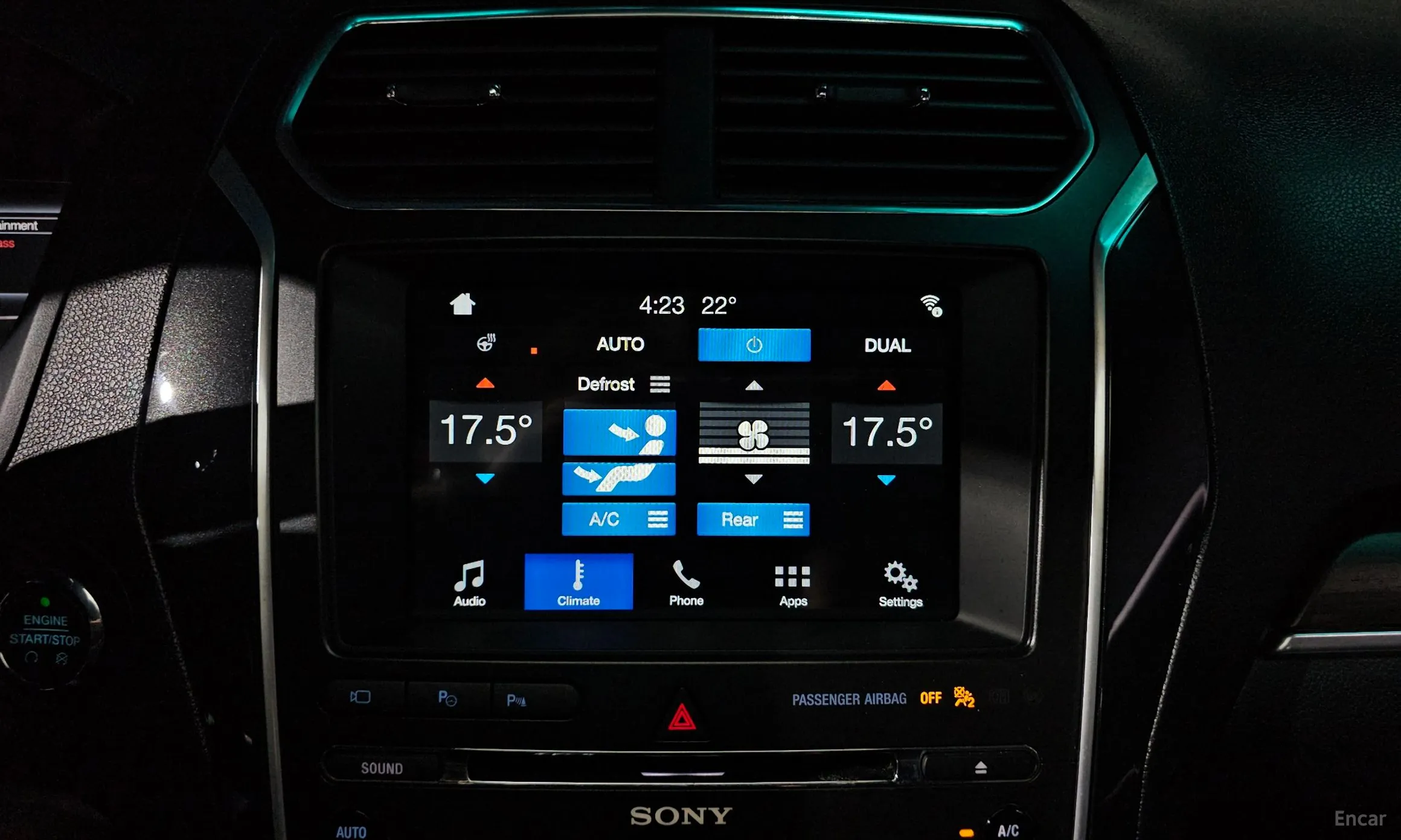 Ford Explorer превью 14