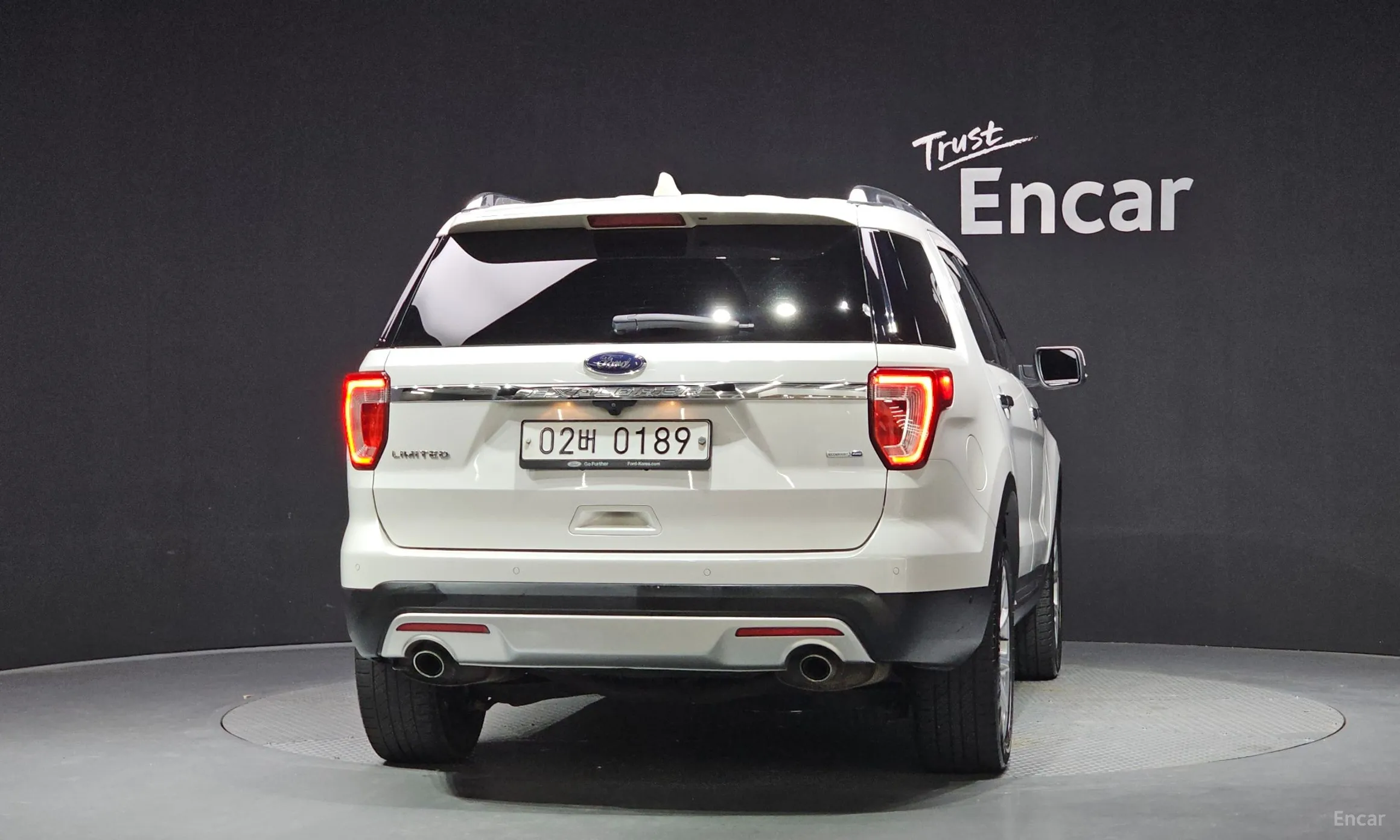 Ford Explorer превью 4