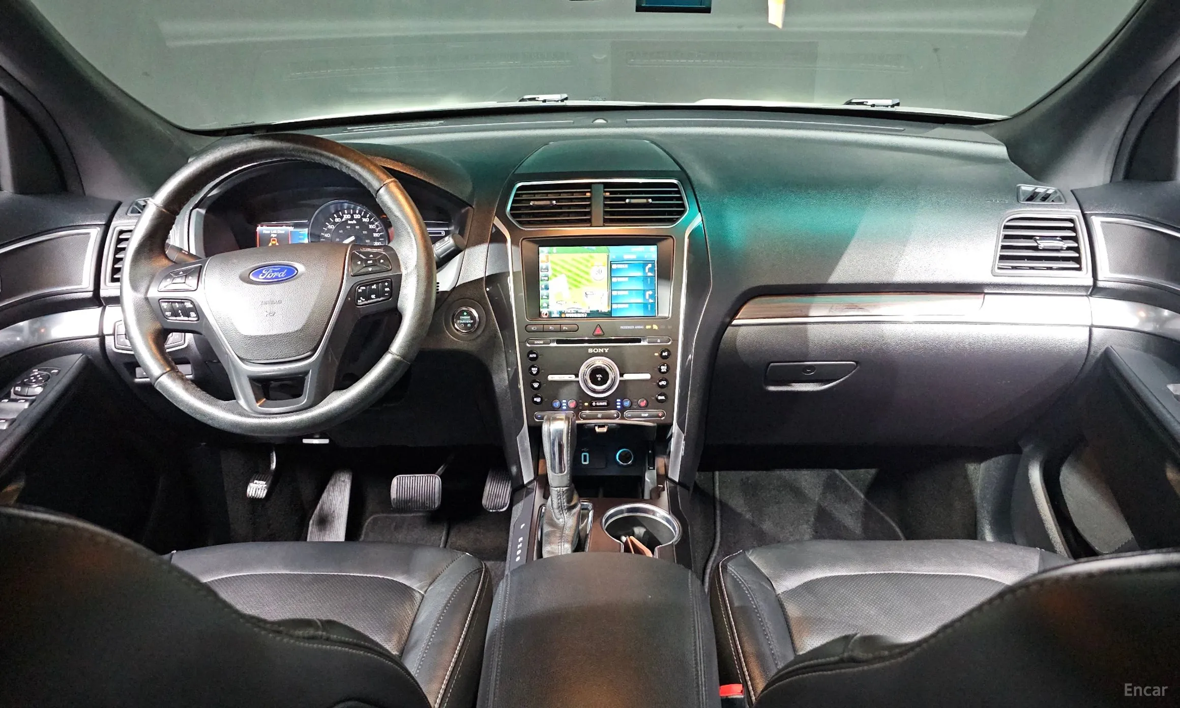 Ford Explorer превью 7