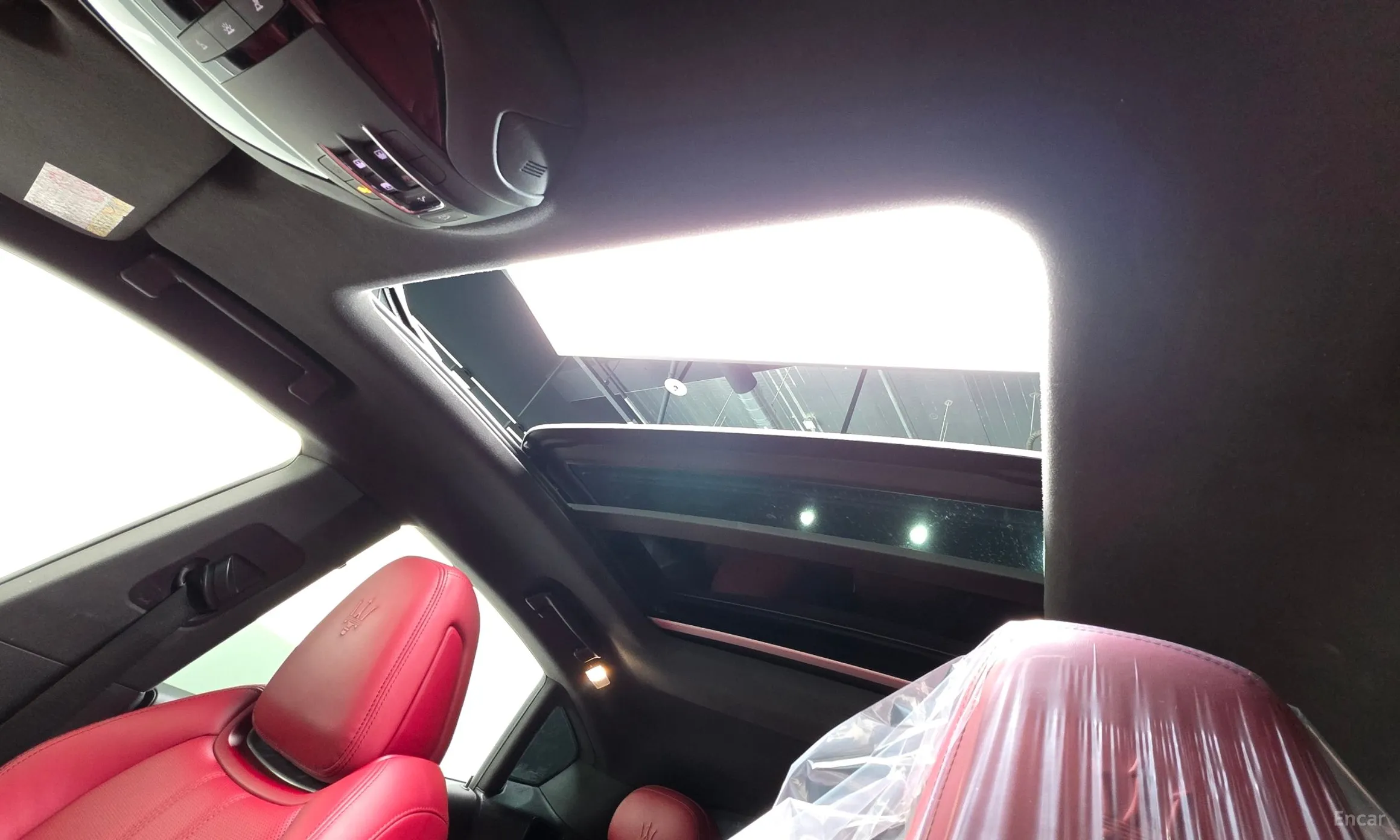 Maserati Levante превью 19