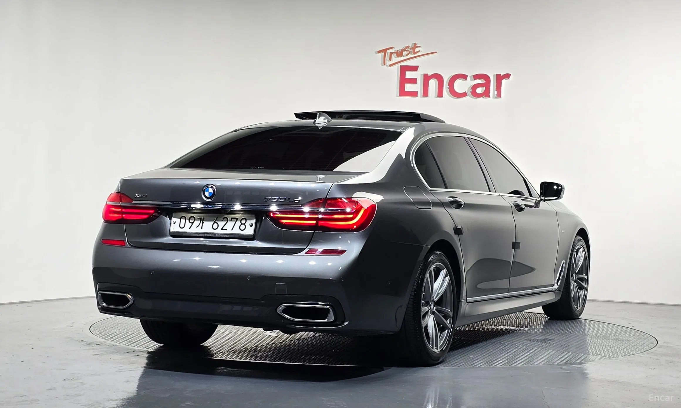 BMW 7 Series (G11)