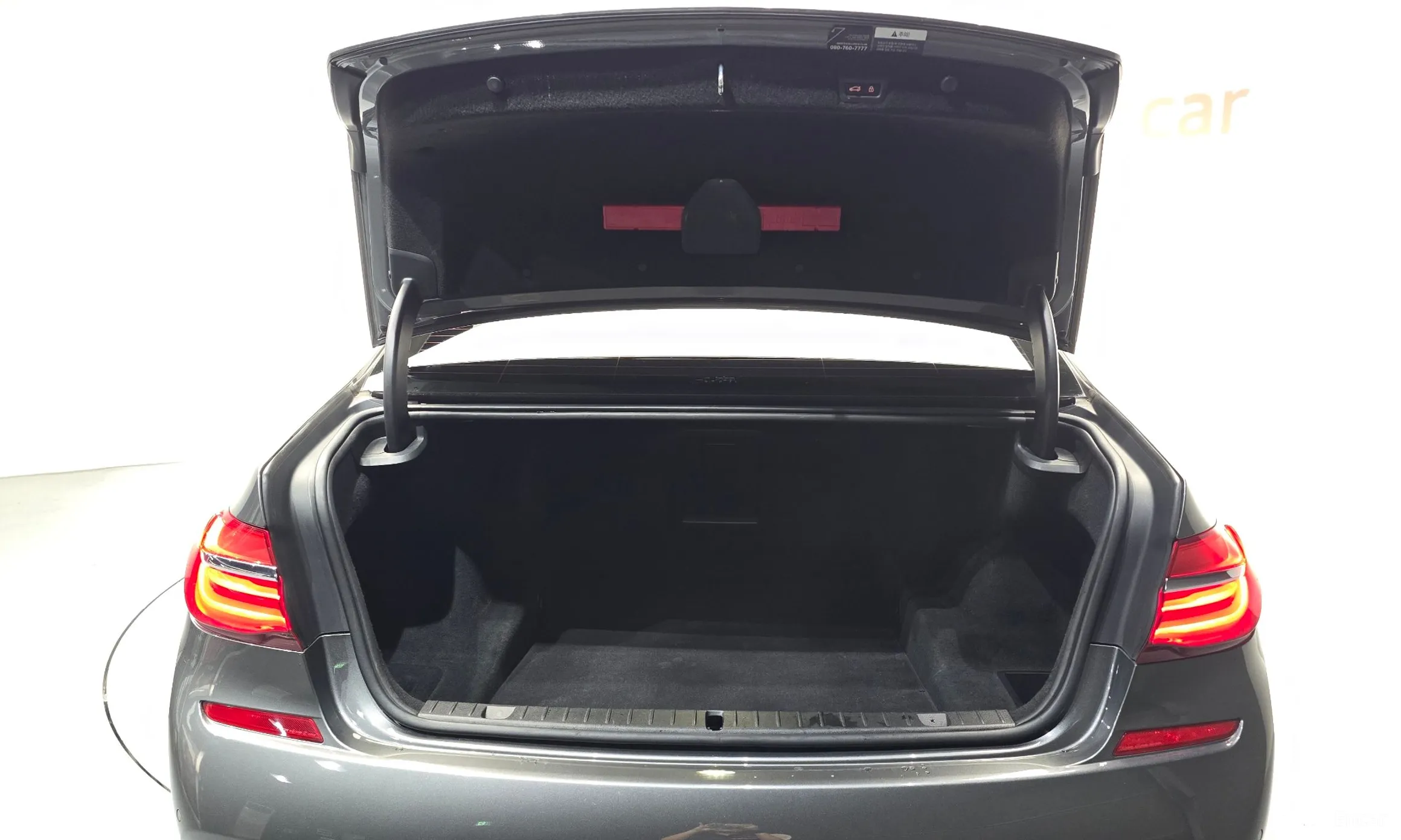 BMW 7 Series (G11) превью 20
