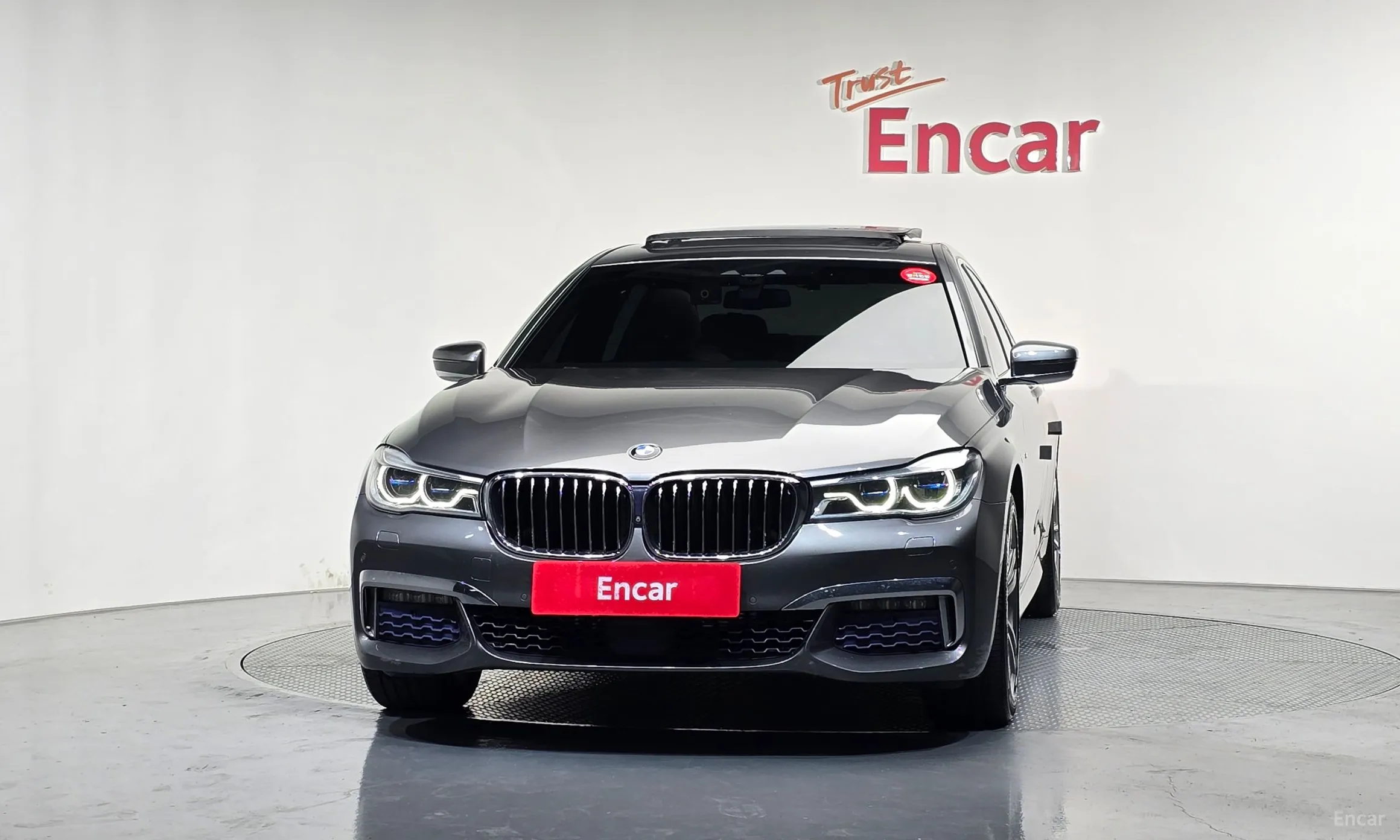 BMW 7 Series (G11) превью 3