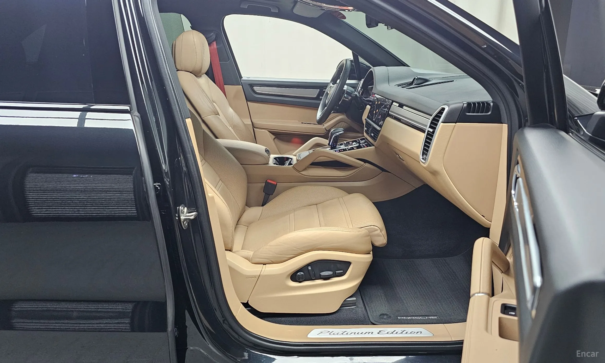 Porsche Cayenne (PO536) превью 11