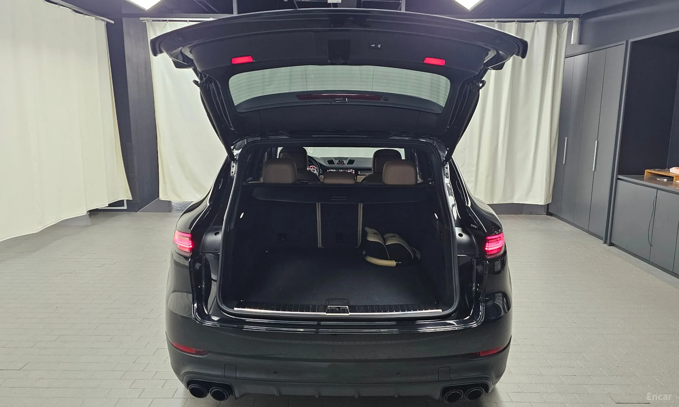 Porsche Cayenne (PO536) превью 20